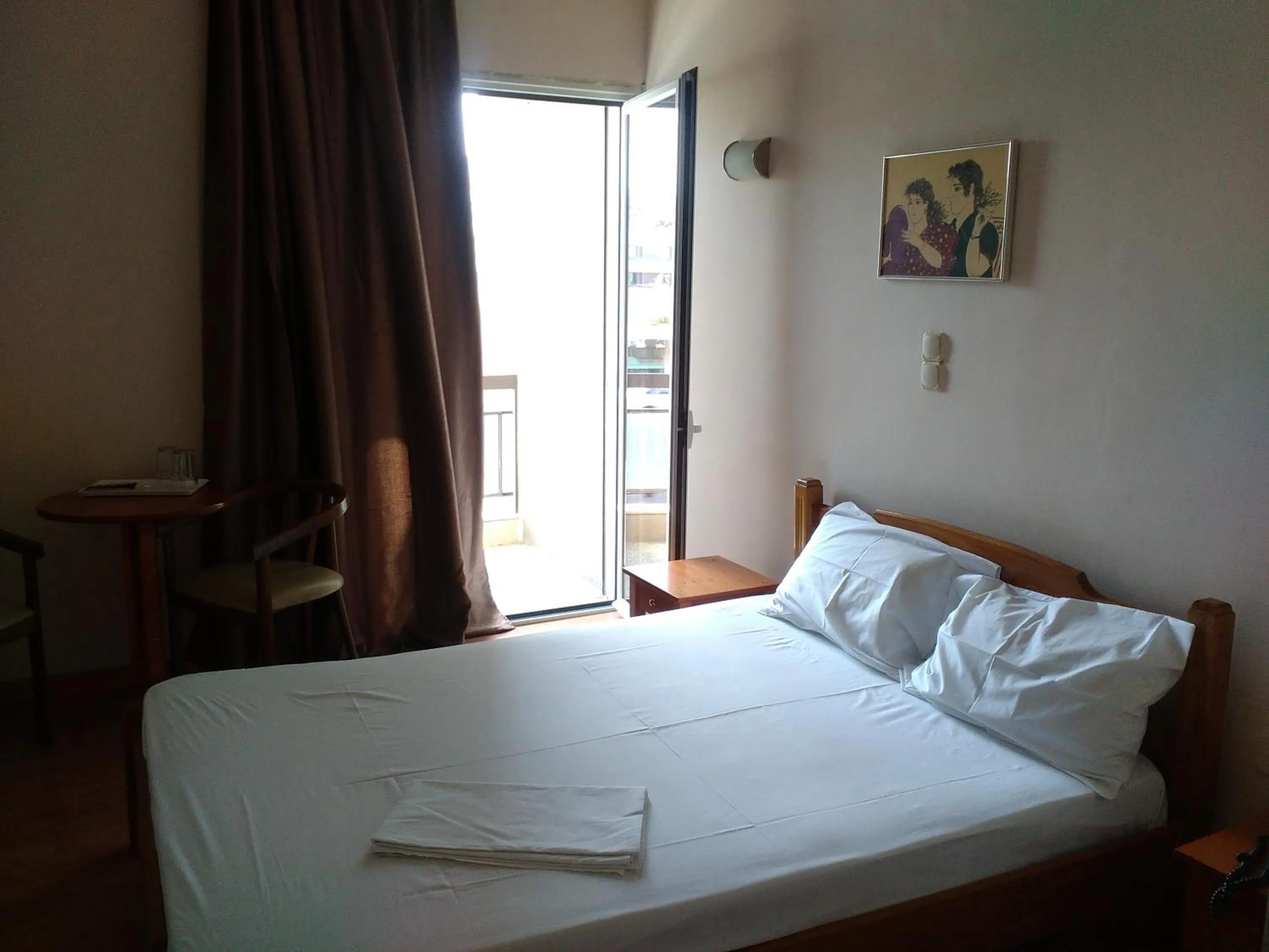 Bedroom, Bed in Glaros