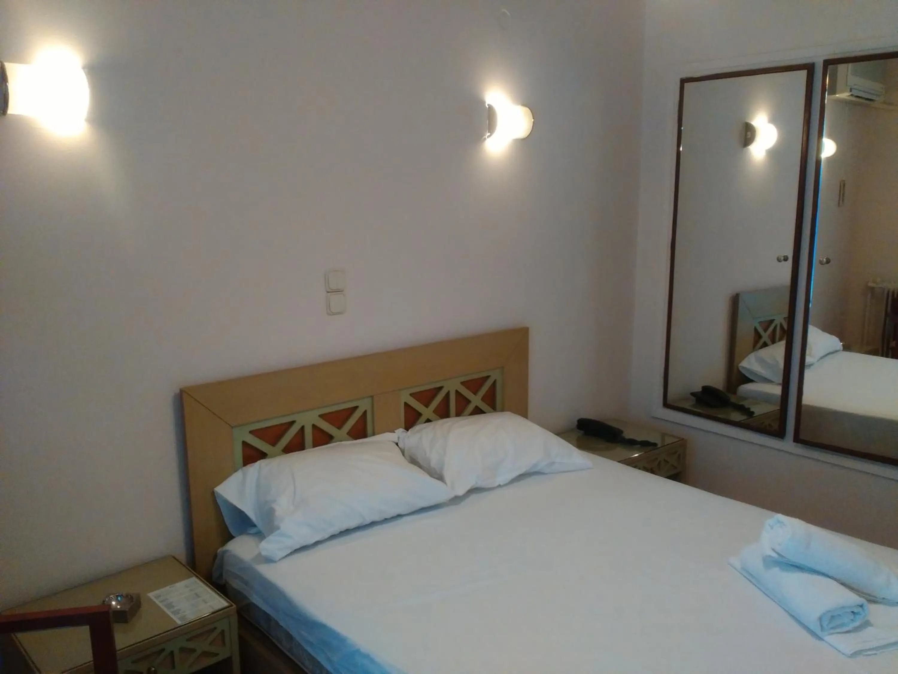 Bedroom, Bed in Glaros