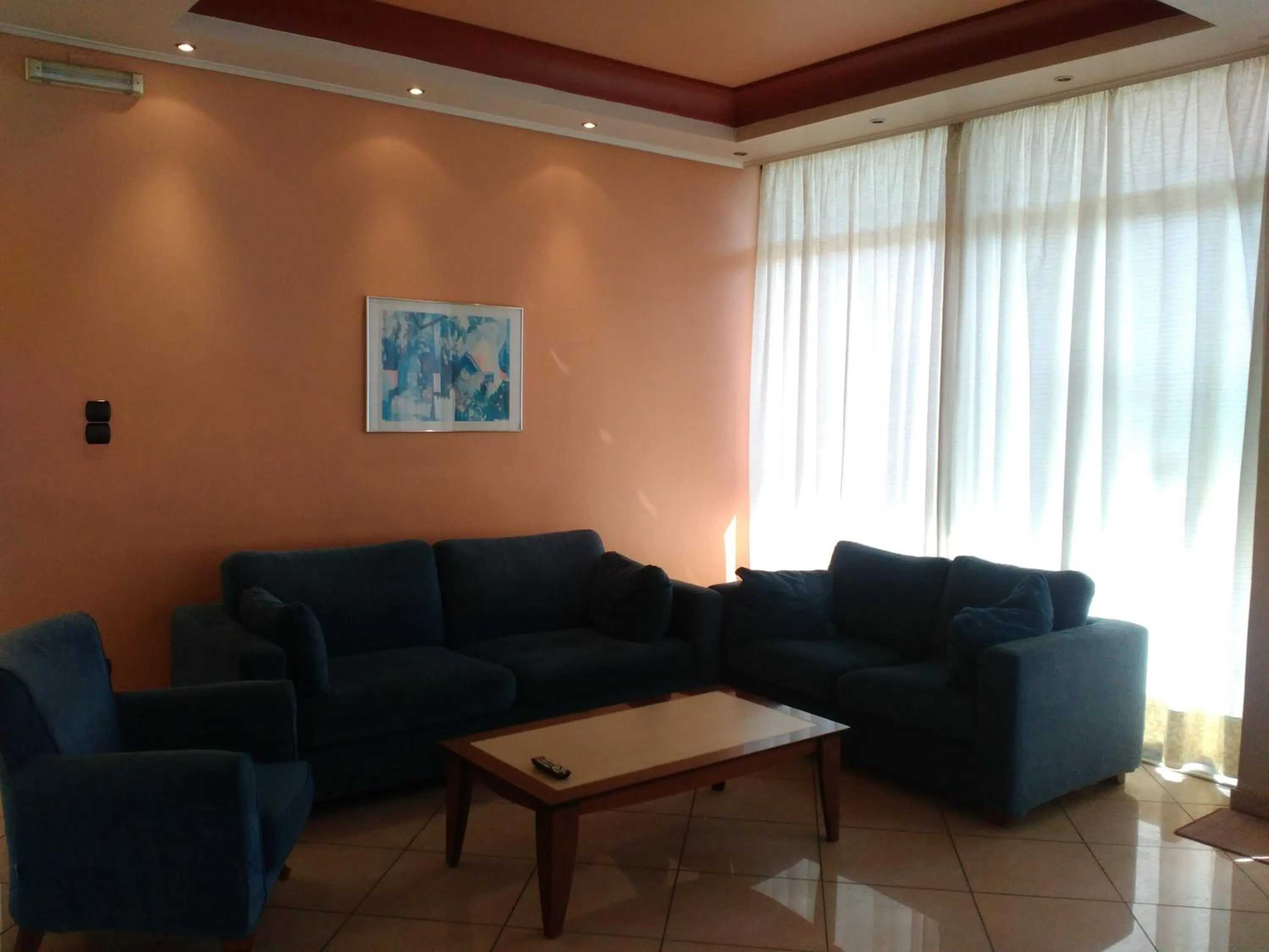 Communal lounge/ TV room in Glaros