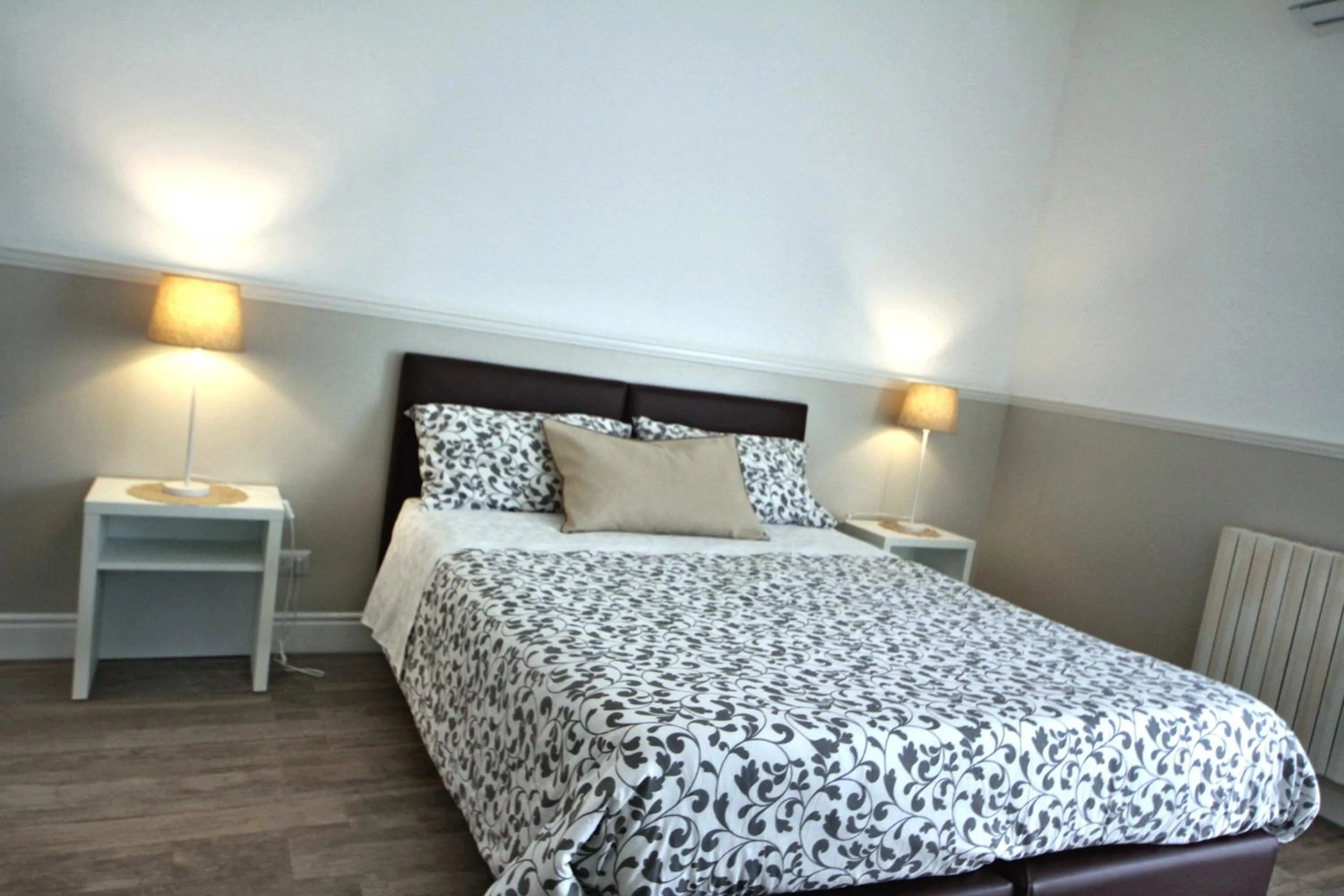 Bedroom, Bed in Principe