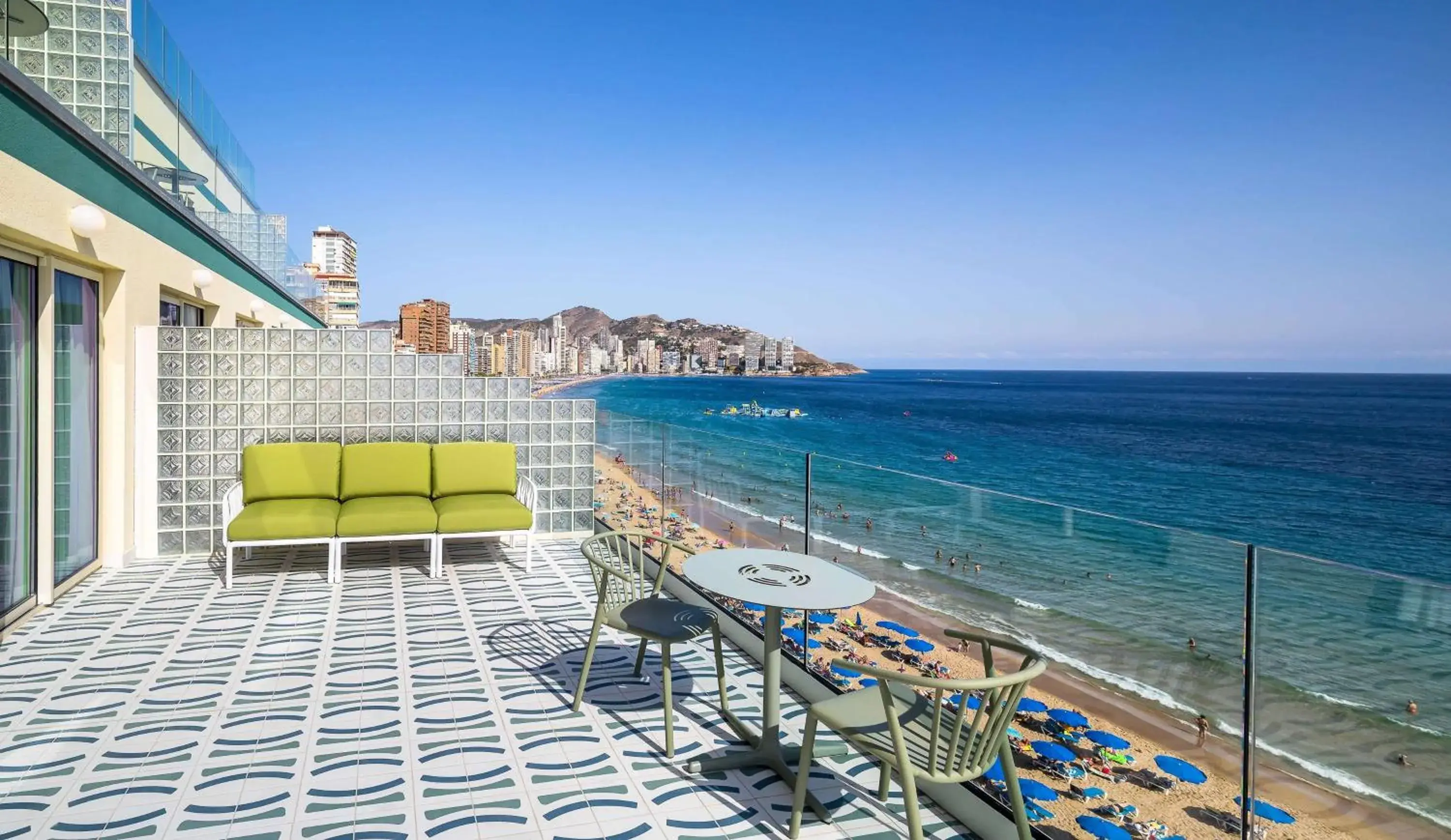 Deluxe Double Room with Sea View in Barceló Benidorm Beach - Adults Recommended Deluxe Double Room with Sea View in Barceló Benidorm Beach - Adults Recommended