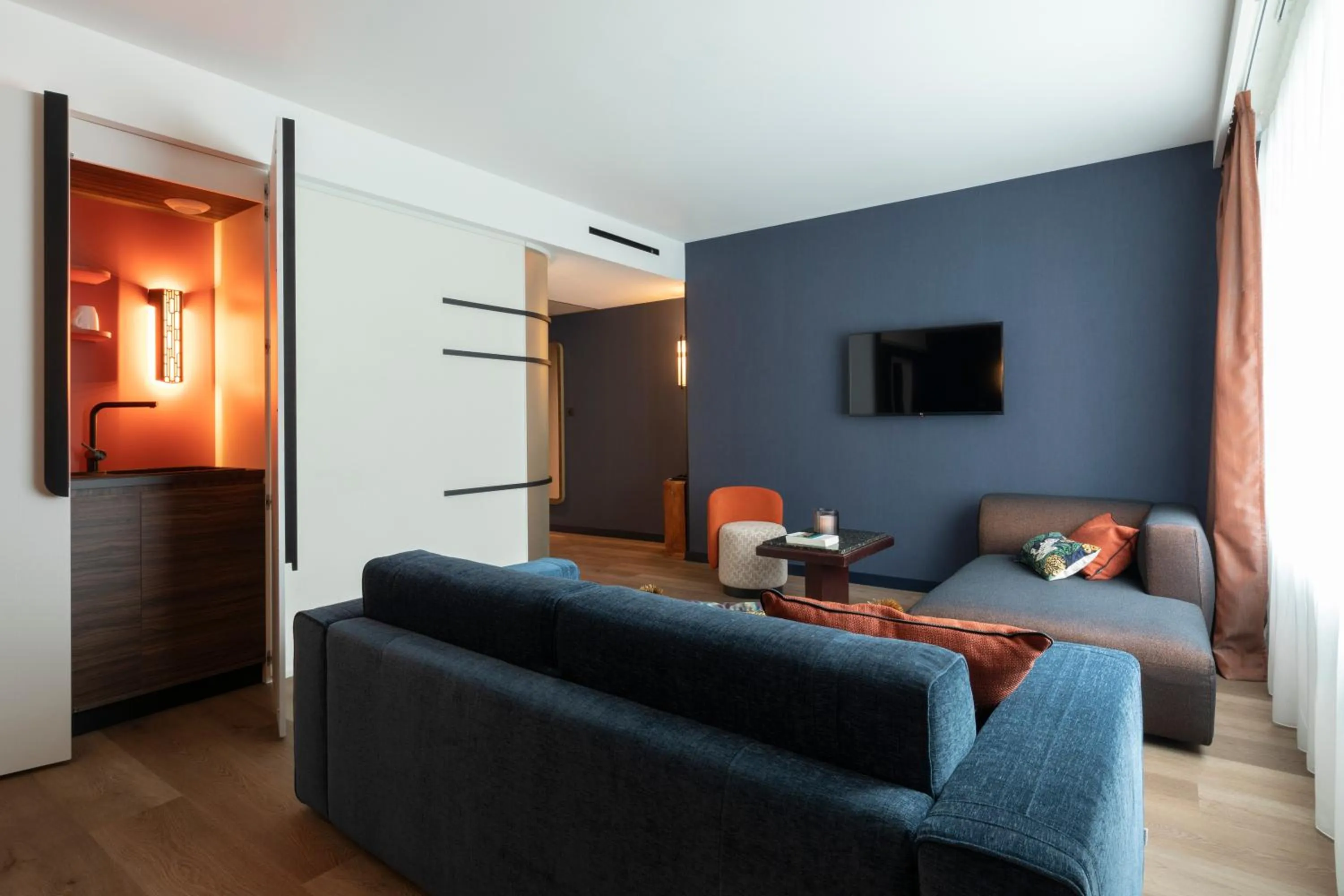 Bedroom in Hôtel & Spa Oceania Le Conti