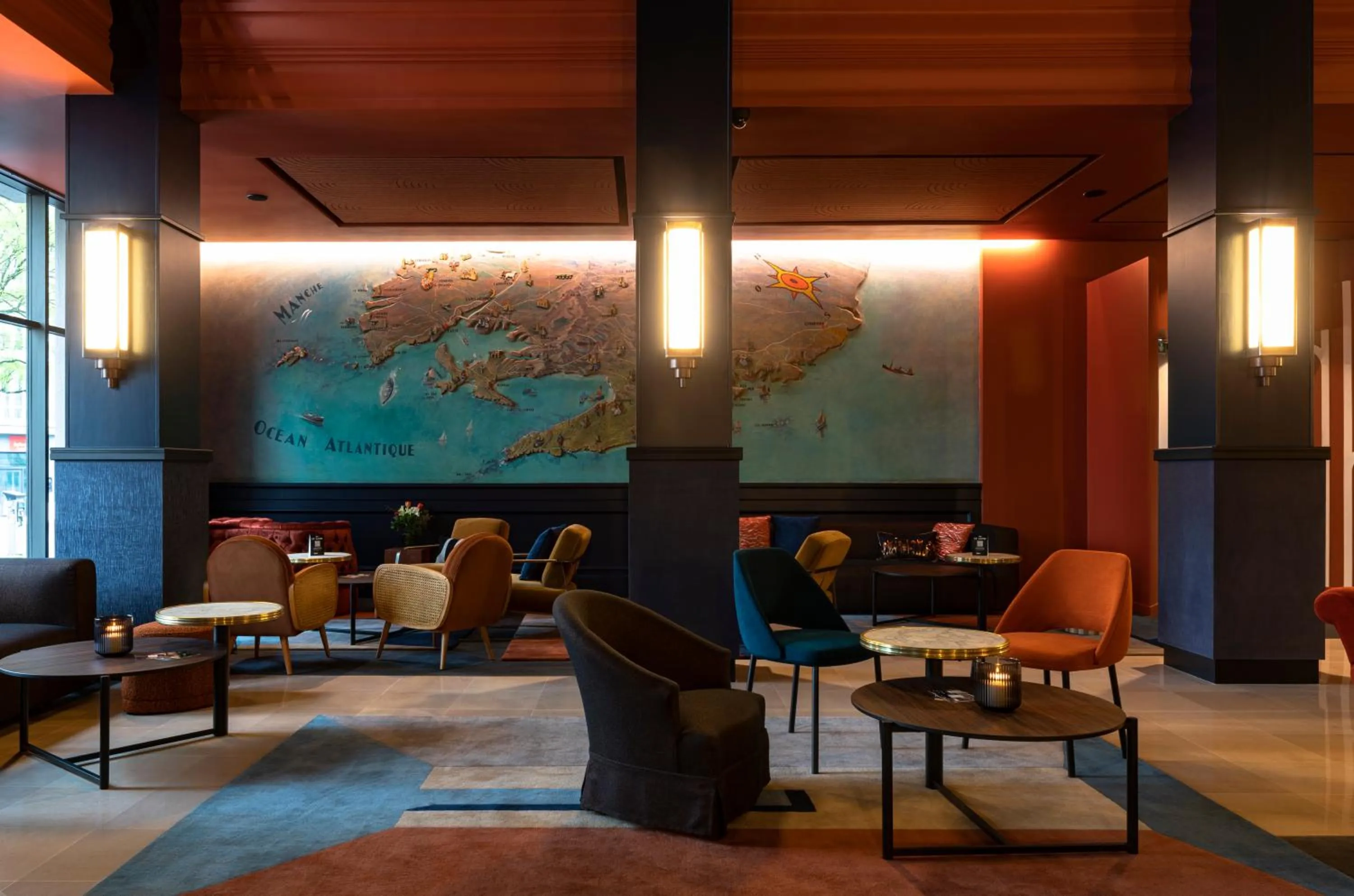 Property building in Hôtel & Spa Oceania Le Conti