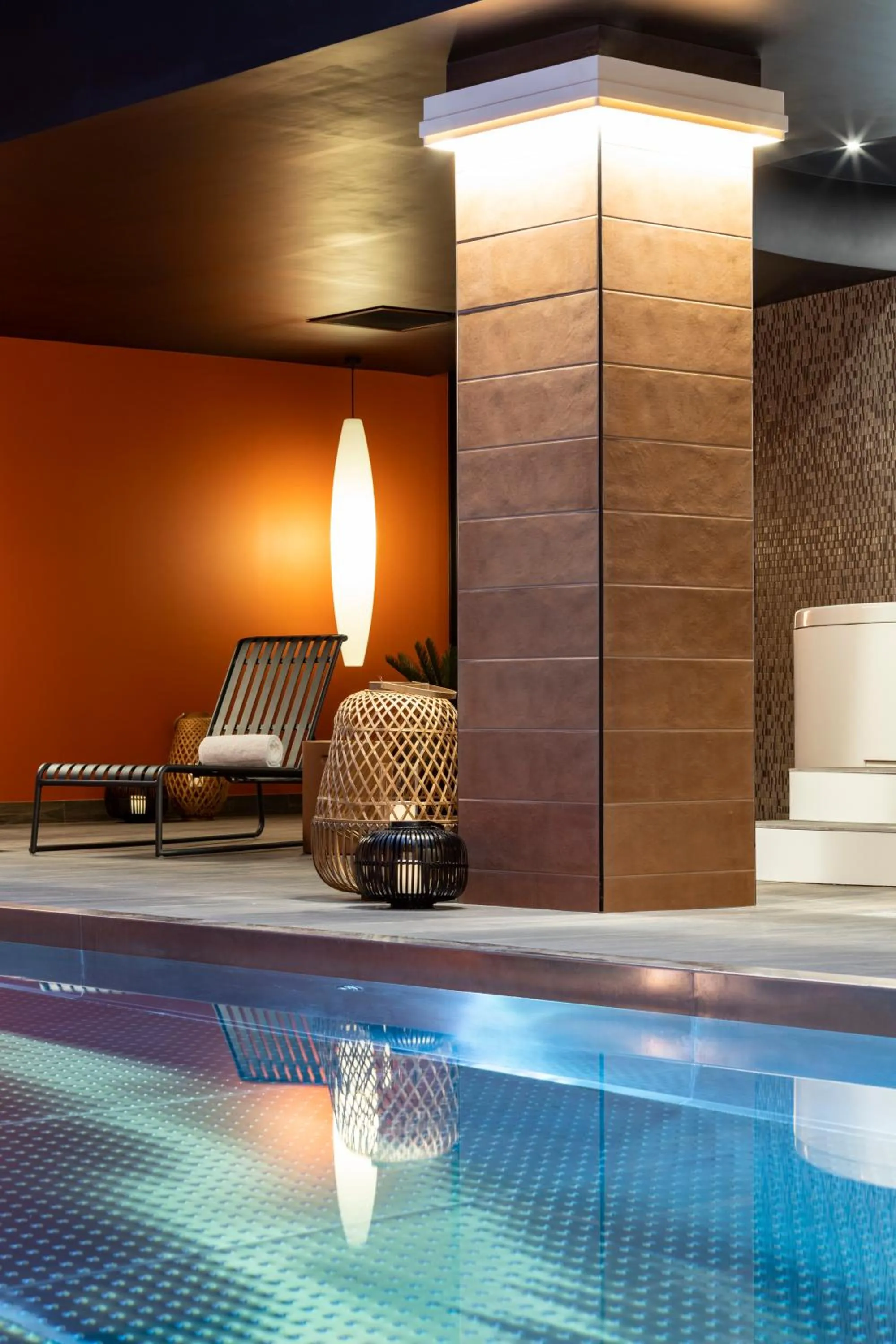 Swimming pool in Hôtel & Spa Oceania Le Conti