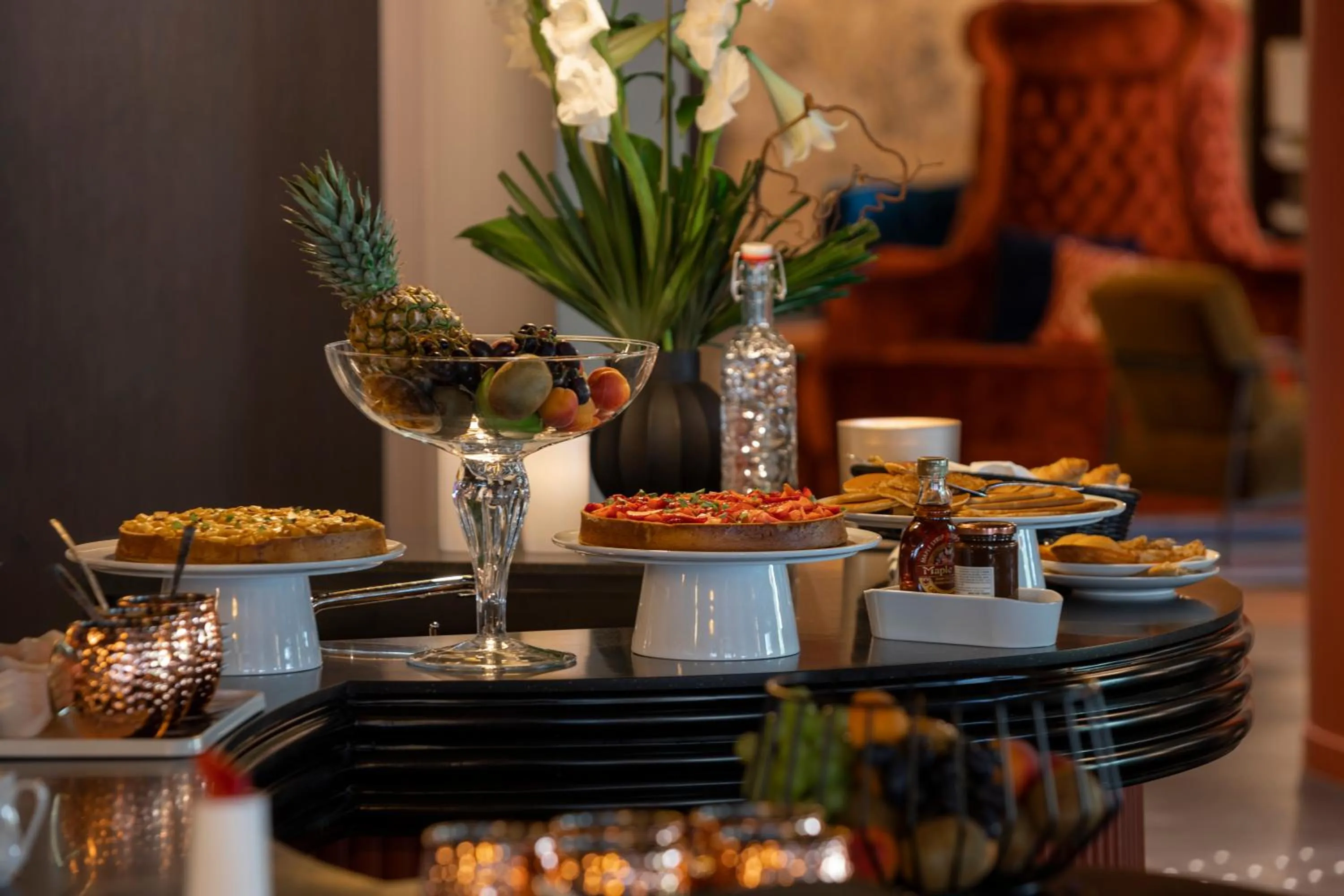 Breakfast in Hôtel & Spa Oceania Le Conti