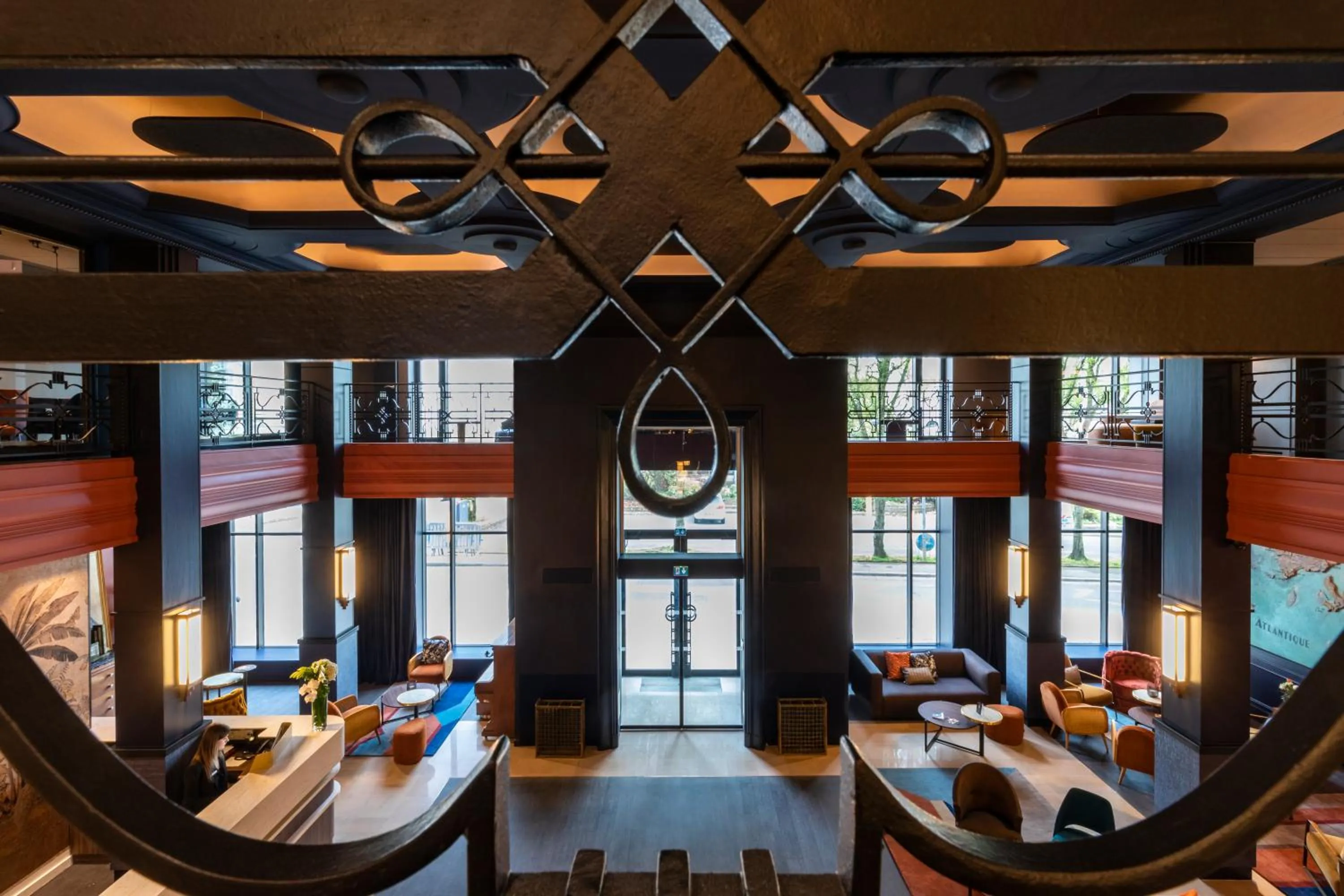 Property building in Hôtel & Spa Oceania Le Conti