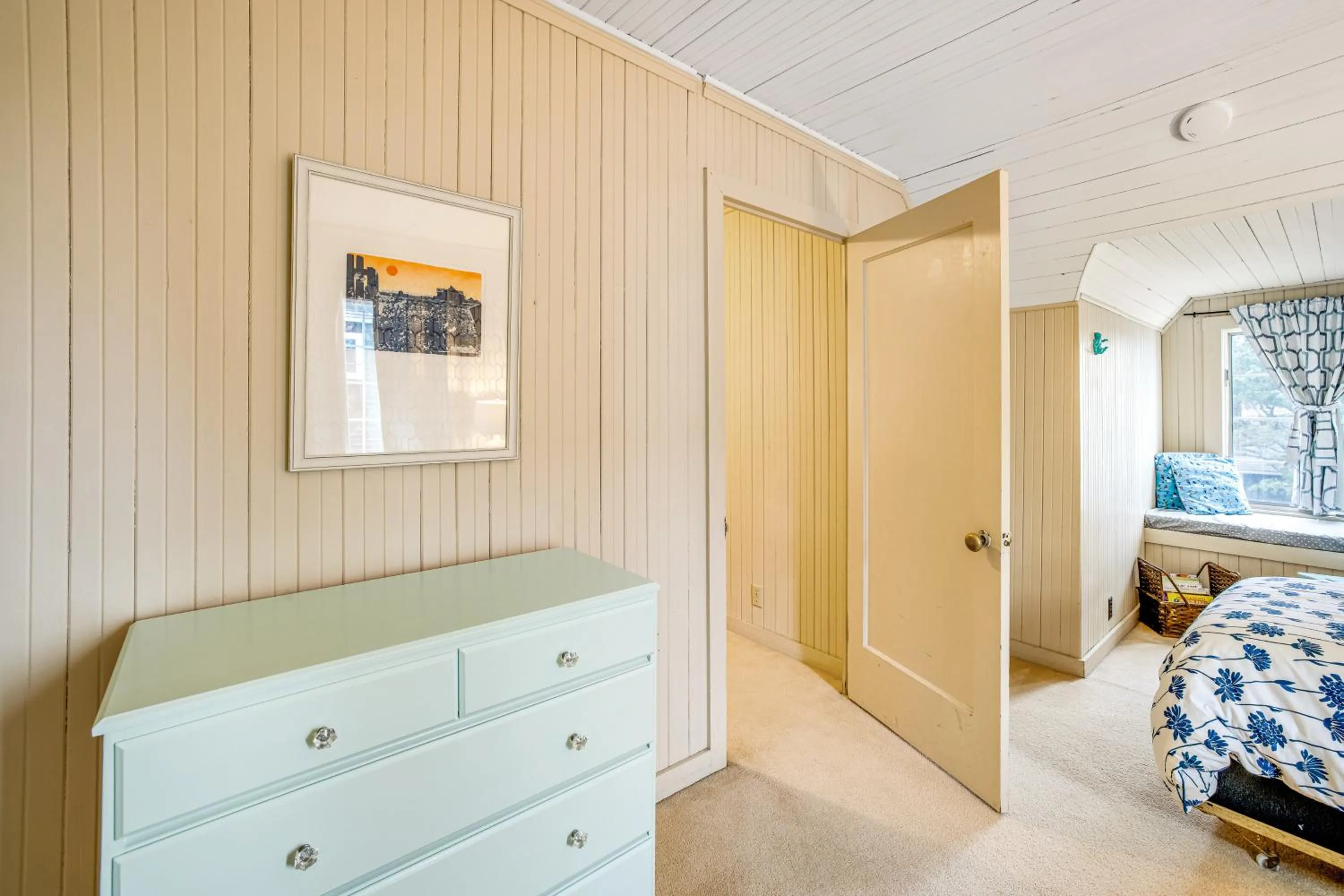 Bed in Salt Water Cottage