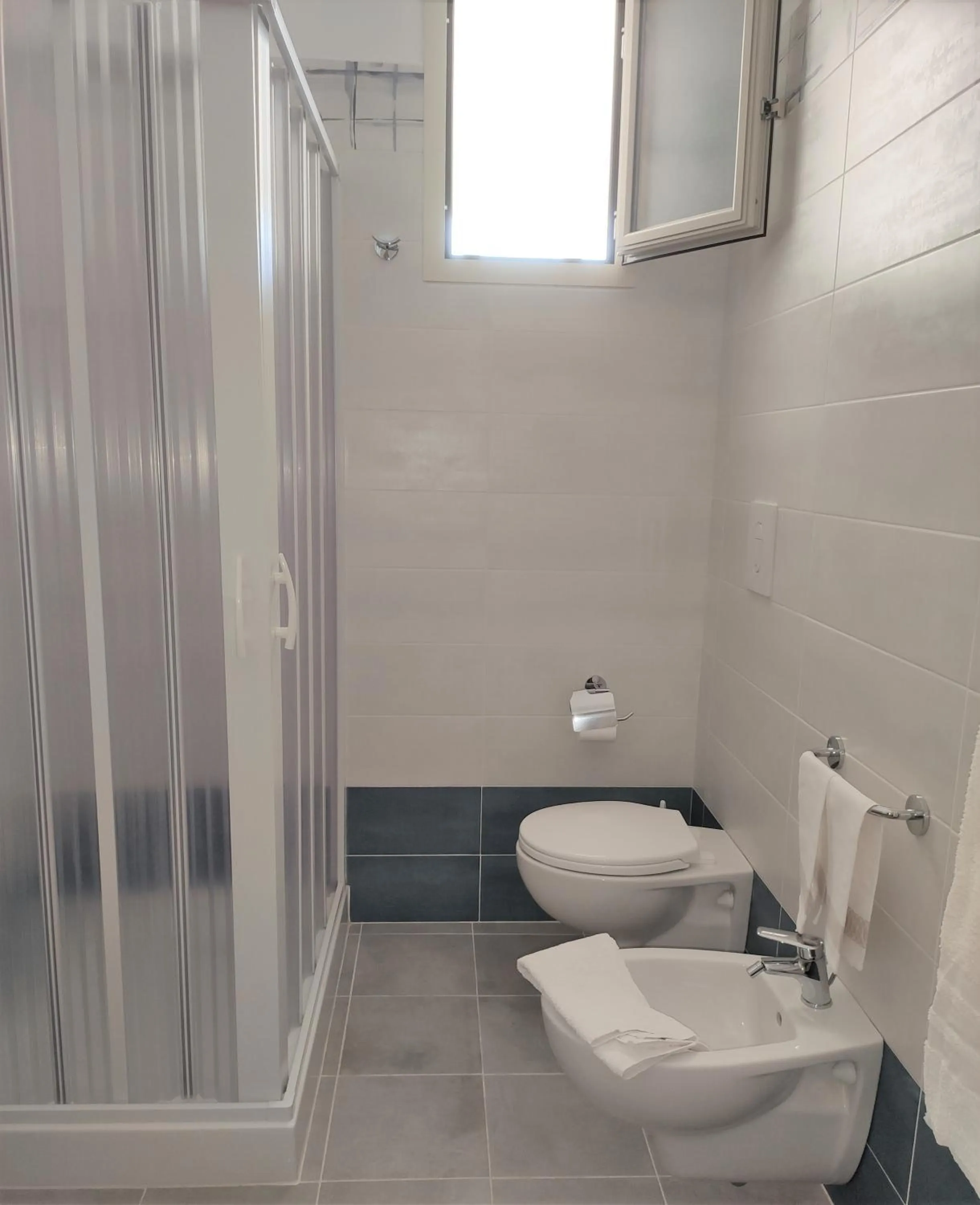 Shower in Hotel Ponte