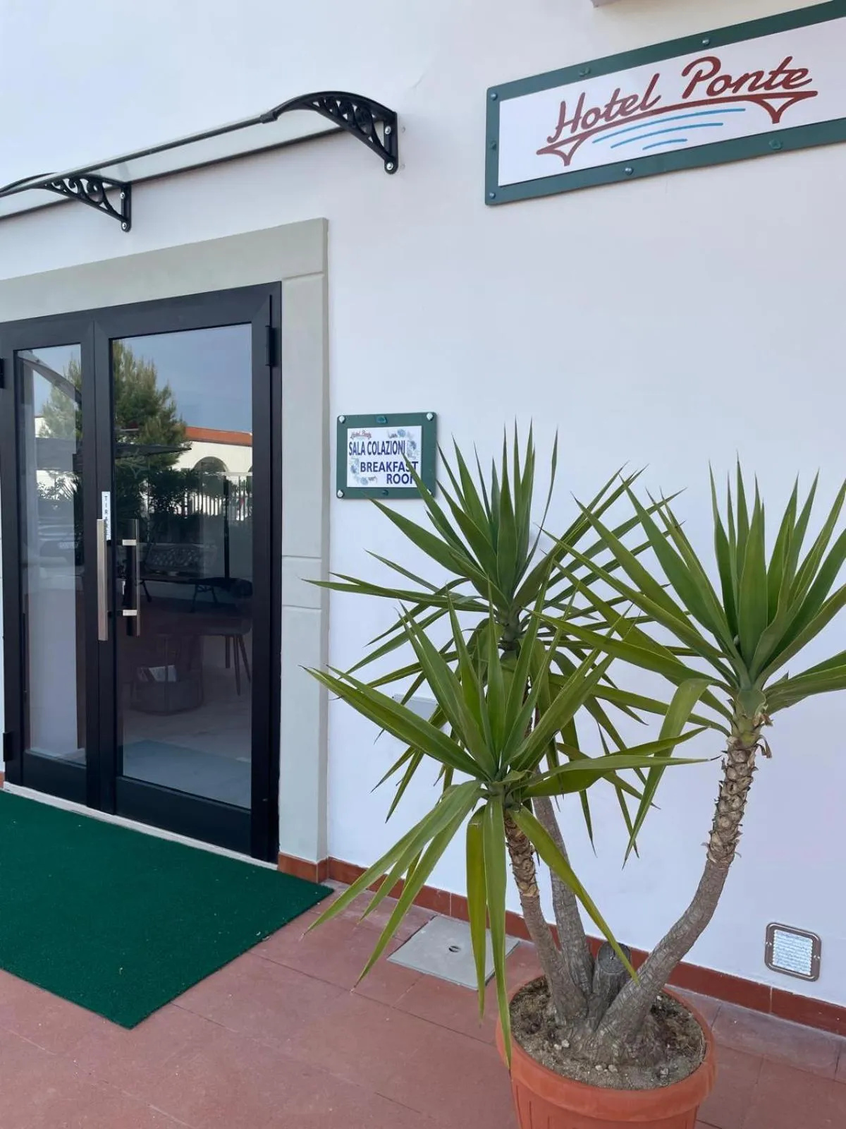 Facade/entrance in Hotel Ponte