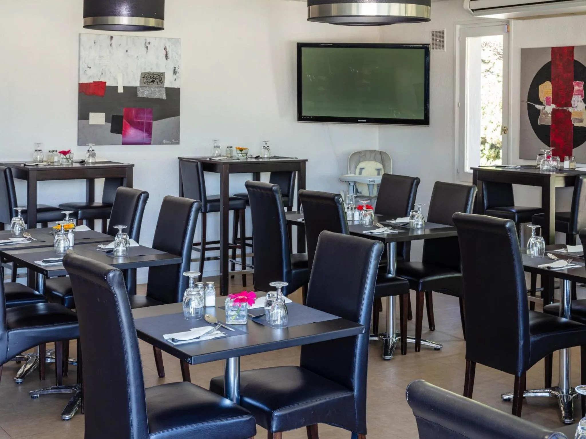 Restaurant/places to eat in Noemys Valence Nord - hotel restaurant