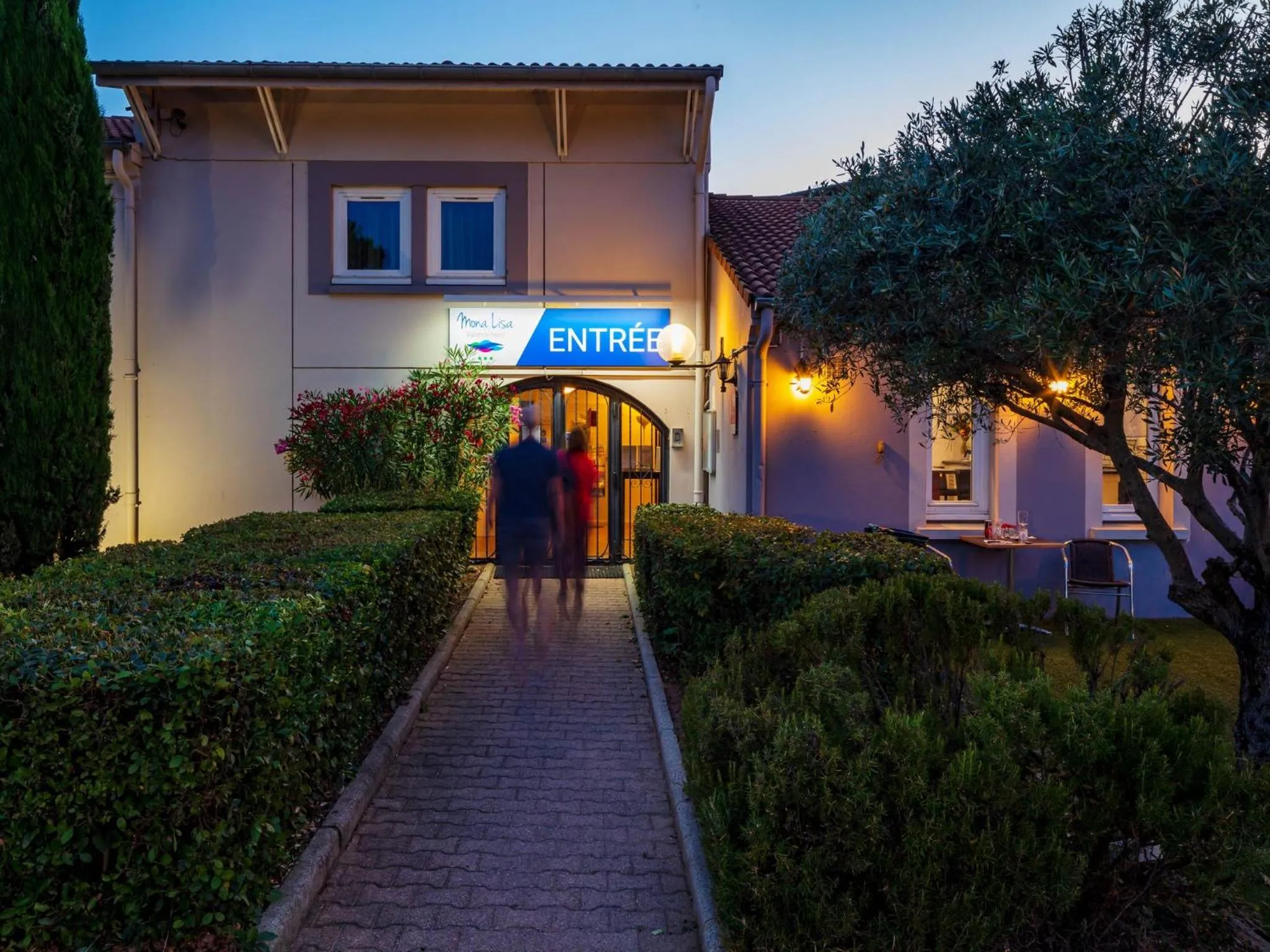 Facade/entrance in Noemys Valence Nord - hotel restaurant