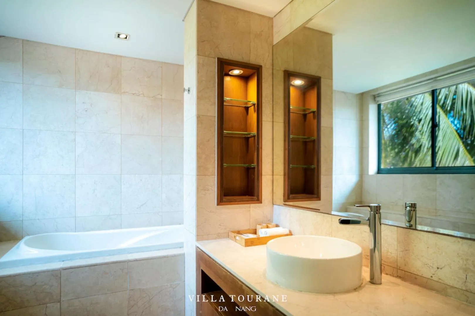 Shower in Villa Tourane