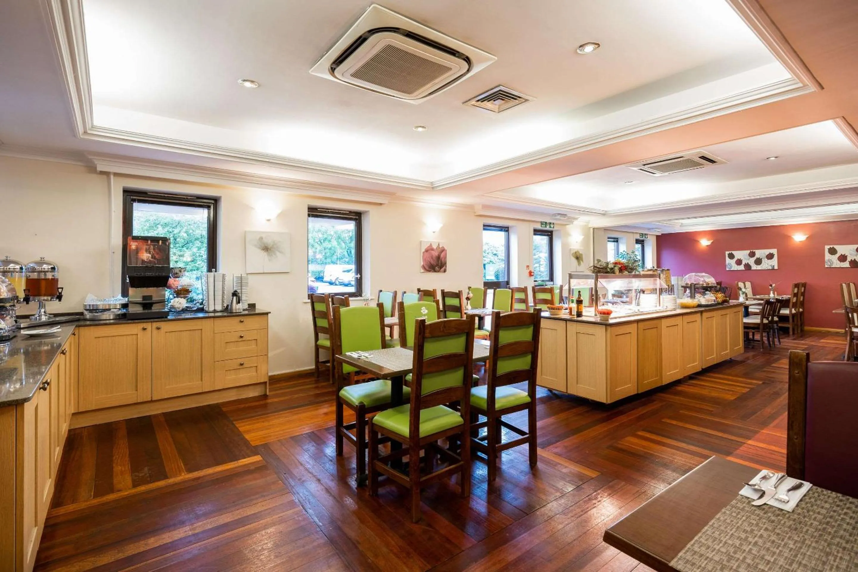 Restaurant/places to eat in Comfort Inn Arundel