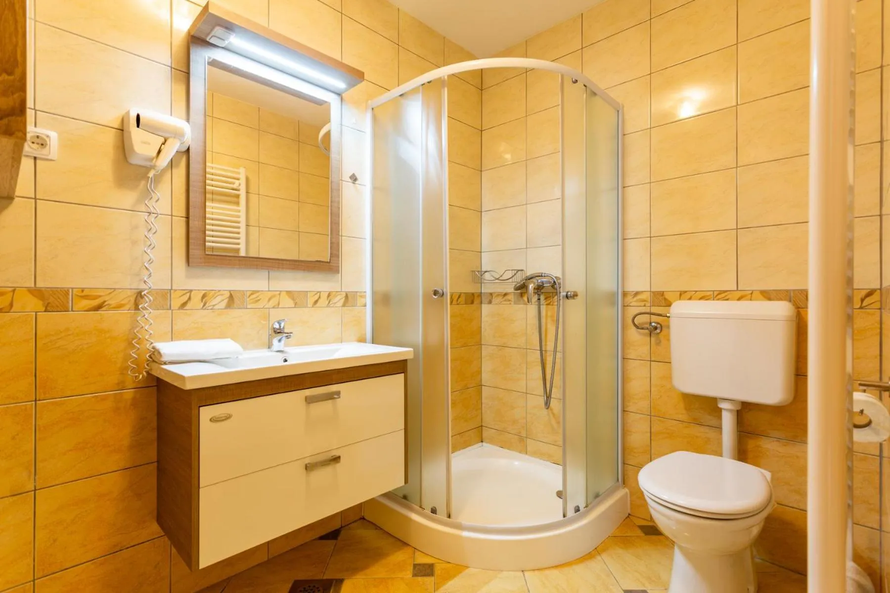 Shower in Guest House Hober