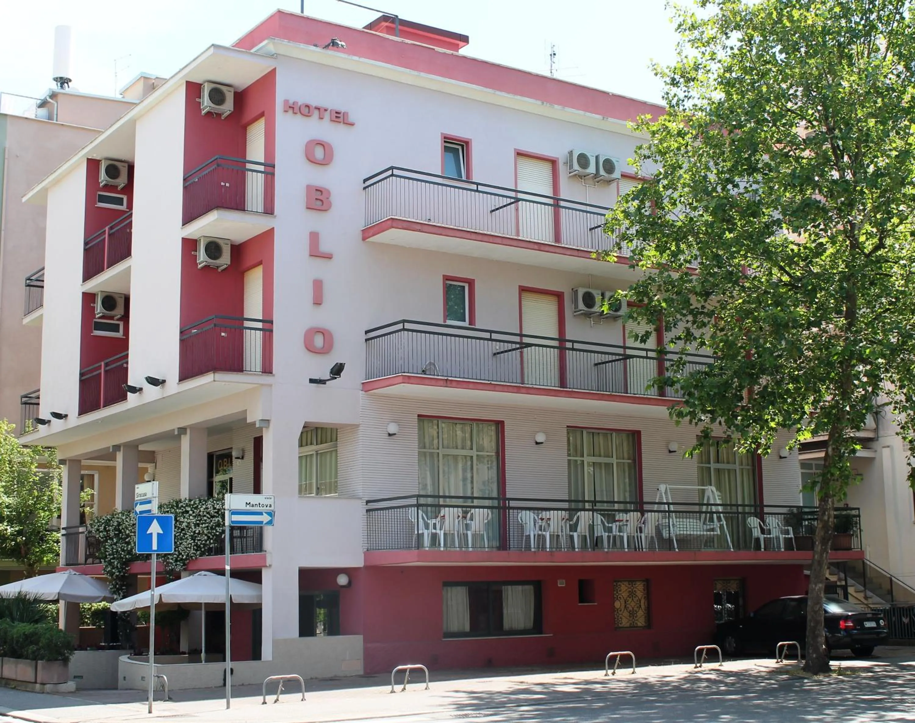 Property building in Hotel Oblio