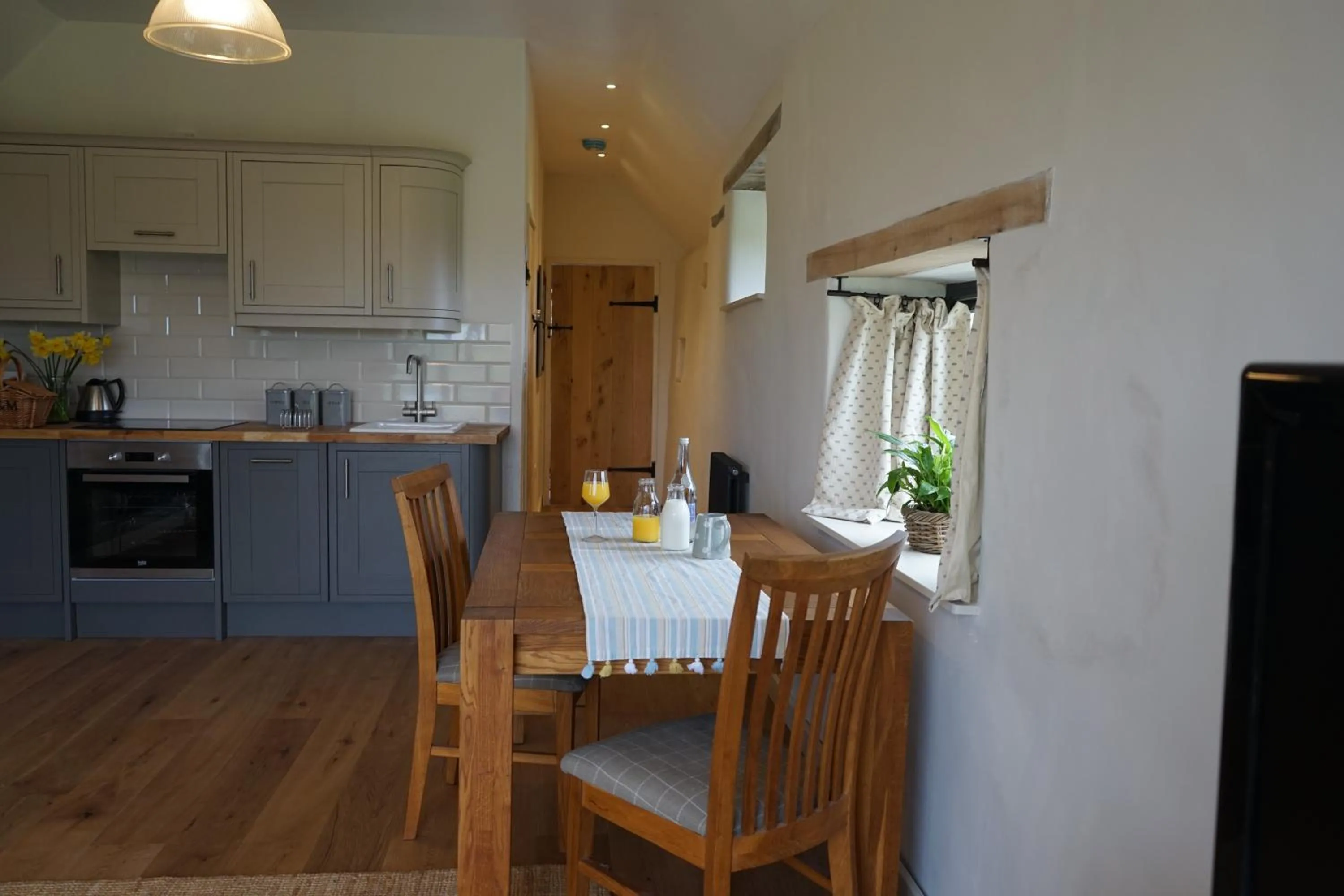 Photo of the whole room in West Knole House Somerset