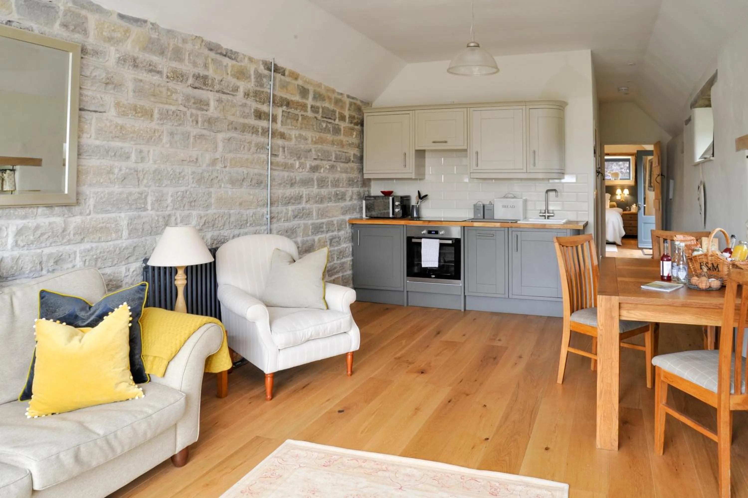 Kitchen or kitchenette in West Knole House Somerset