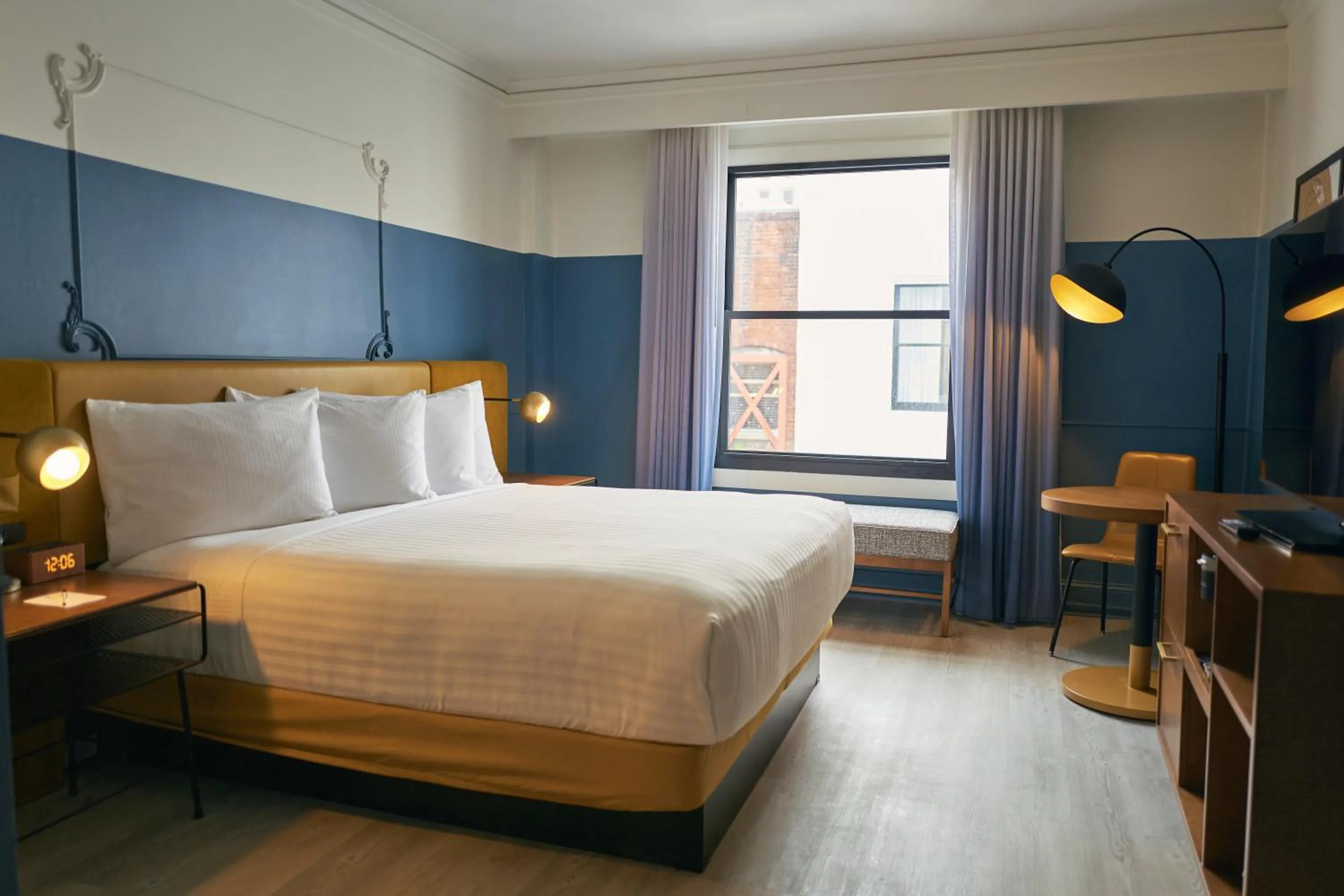 Bed in Hotel Vertigo