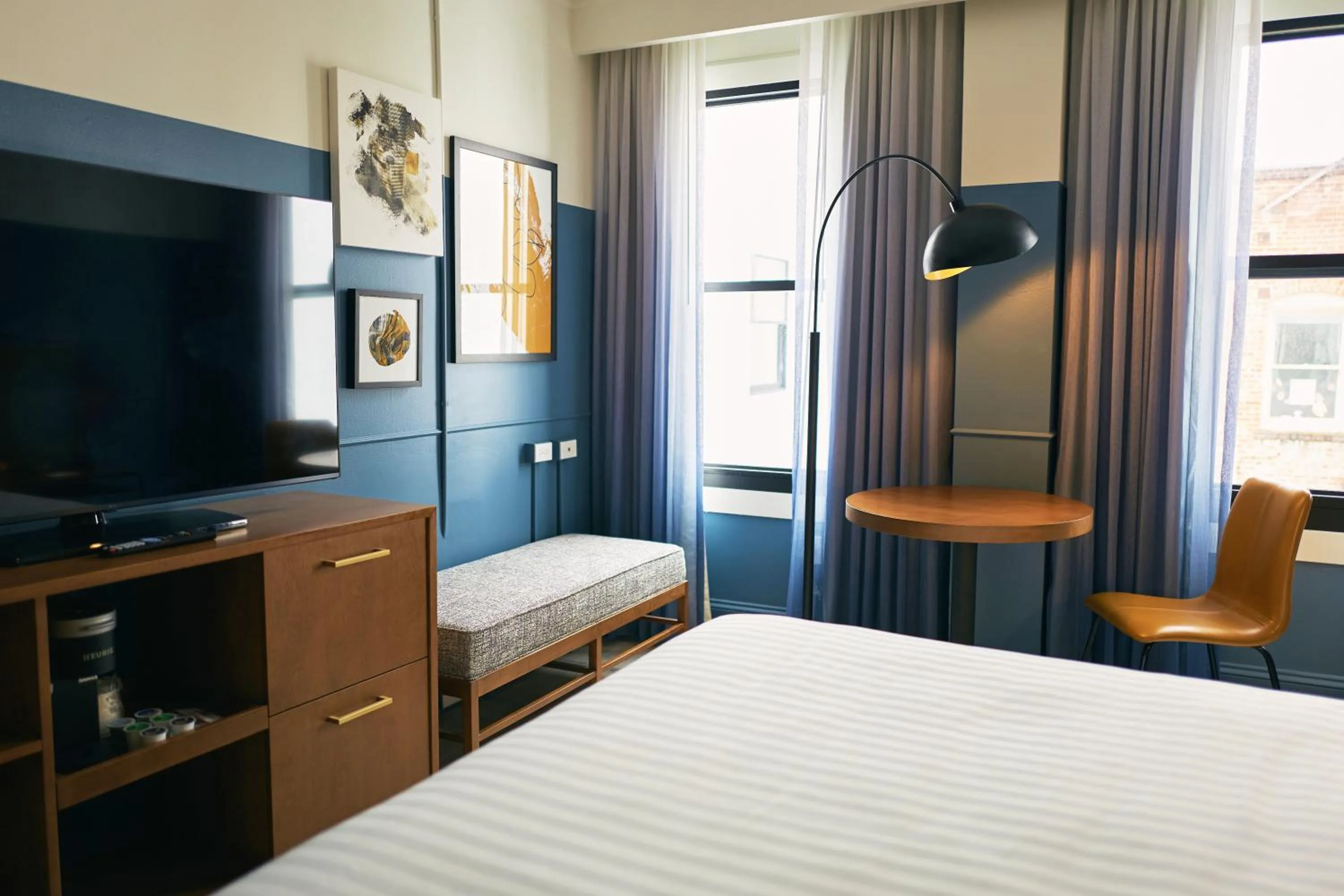 TV/Entertainment Center in Hotel Vertigo