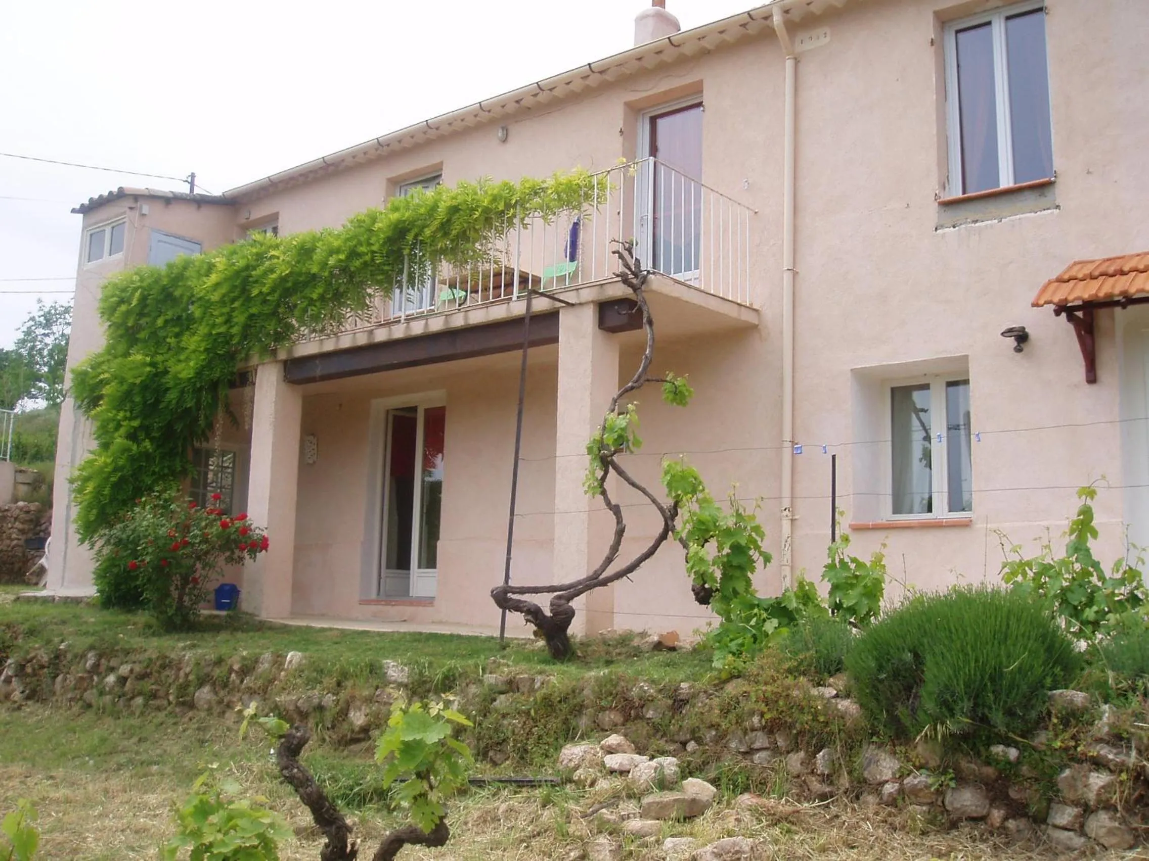 Facade/entrance in Les Vingalières