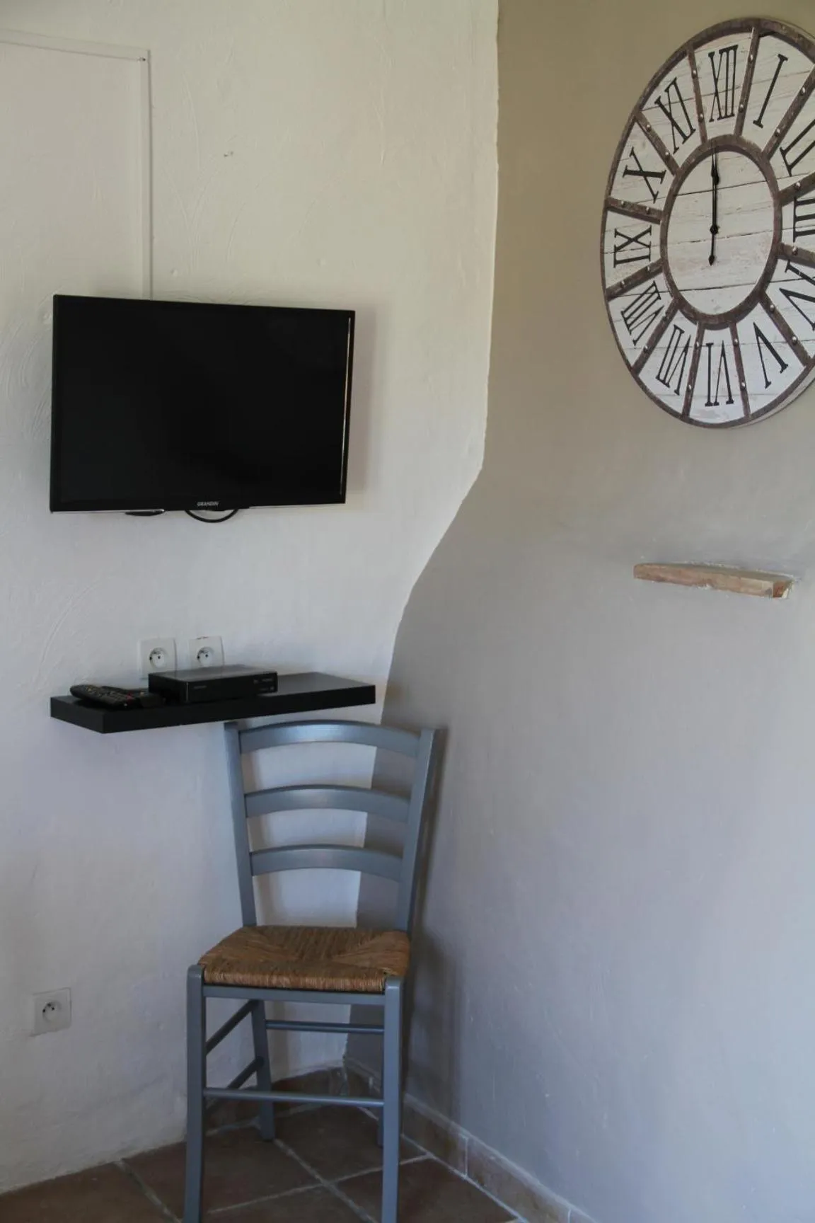 TV and multimedia in Les Vingalières