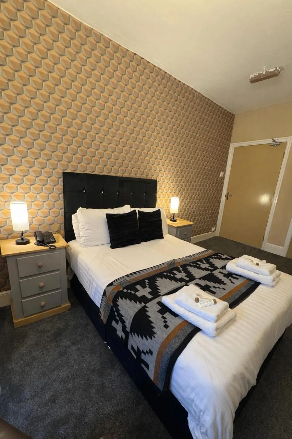 Bed in The Central Hotel