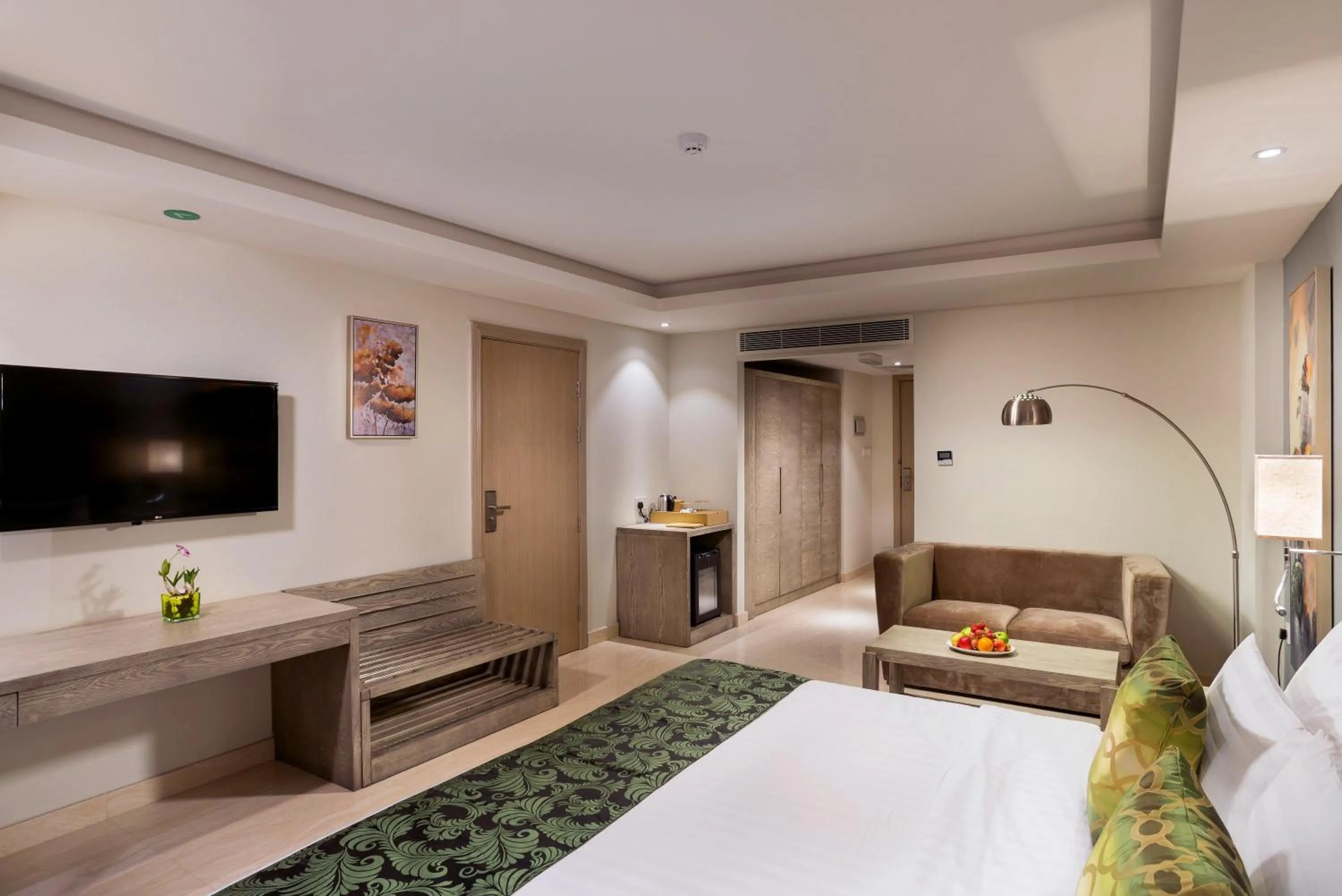 Bedroom, Bed in Centara Muscat Hotel Oman