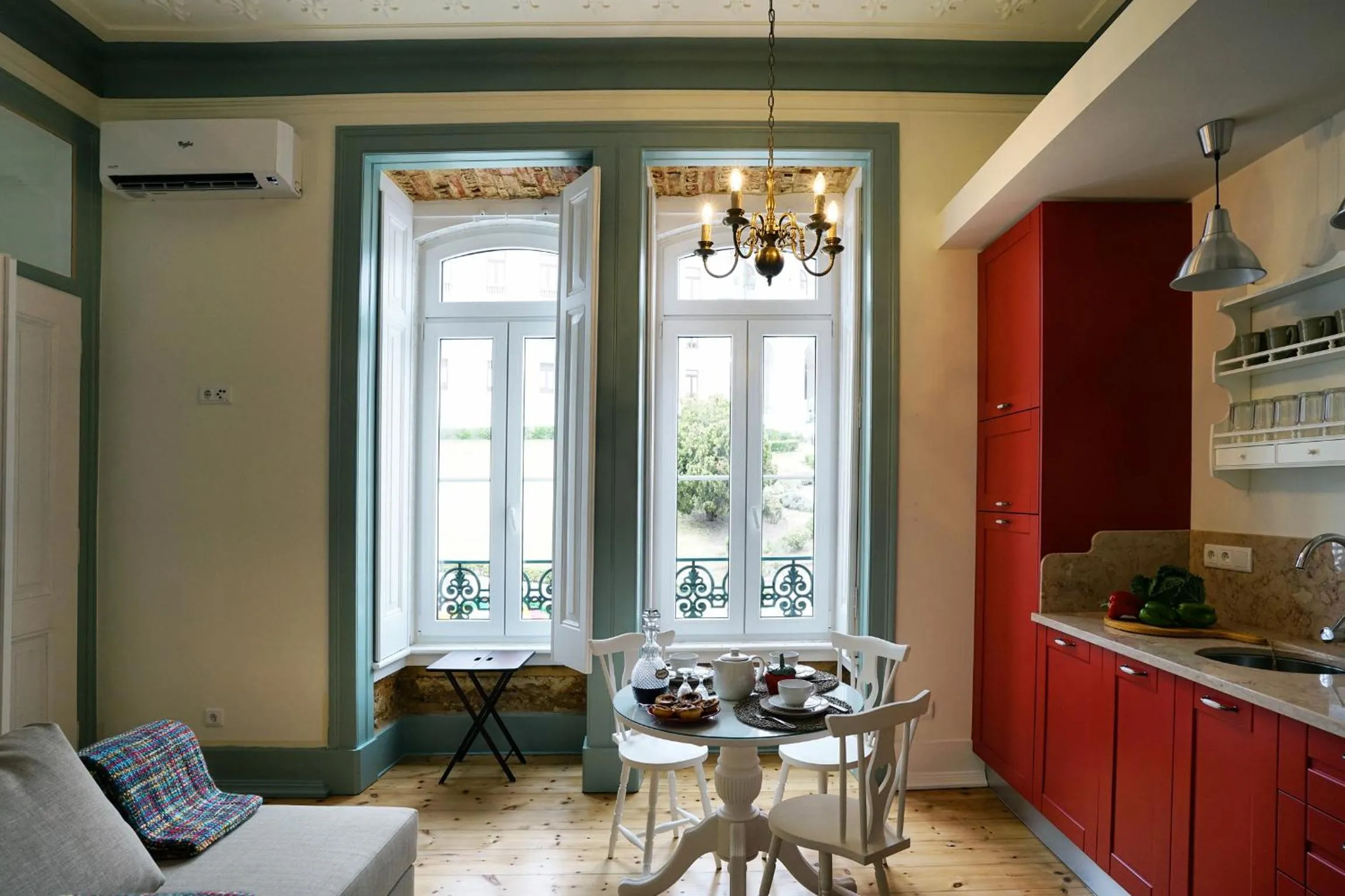 Dining area in Casas de São Bento