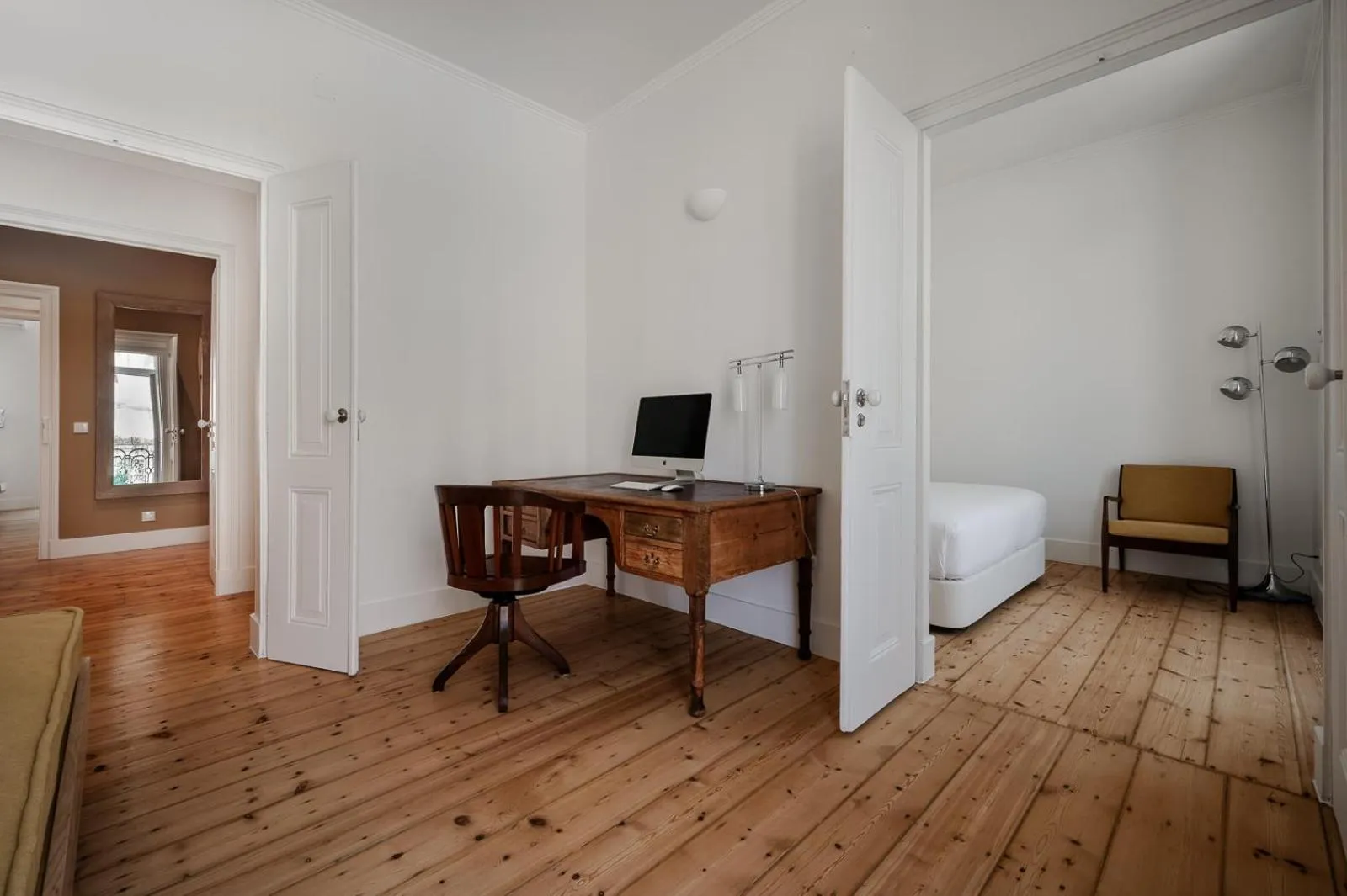 Seating area, Bed in Casas de São Bento