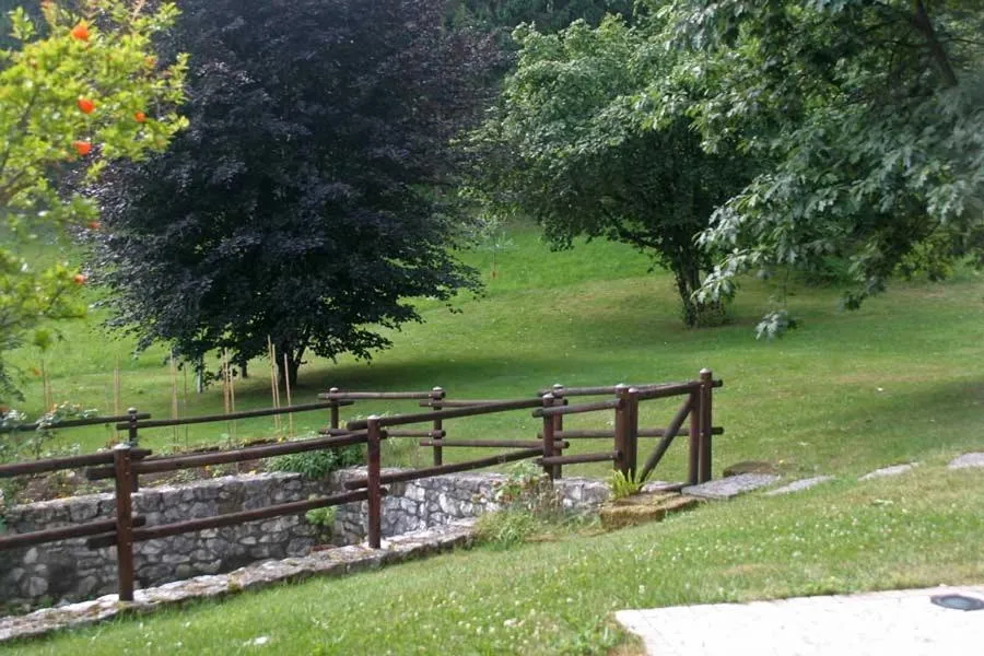 Garden in Antica Corte Leguzzano B&B