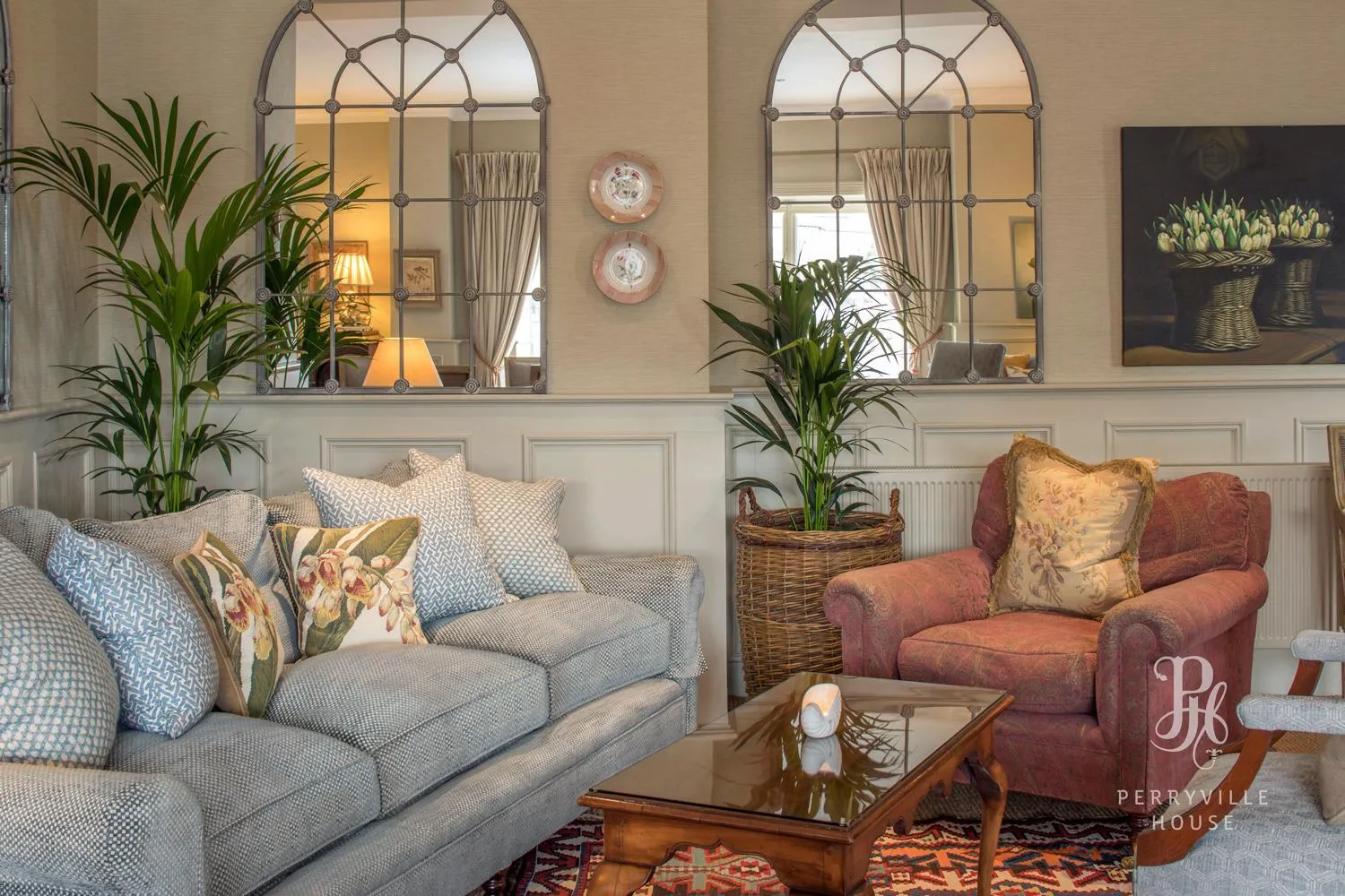 Lounge or bar in Perryville House