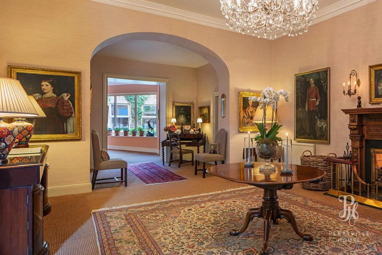 Lobby or reception in Perryville House