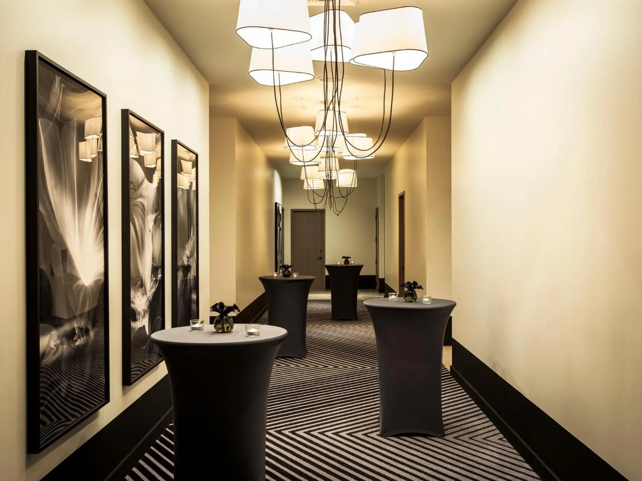 Meeting/conference room in Kimpton La Peer Hotel West Hollywood by IHG