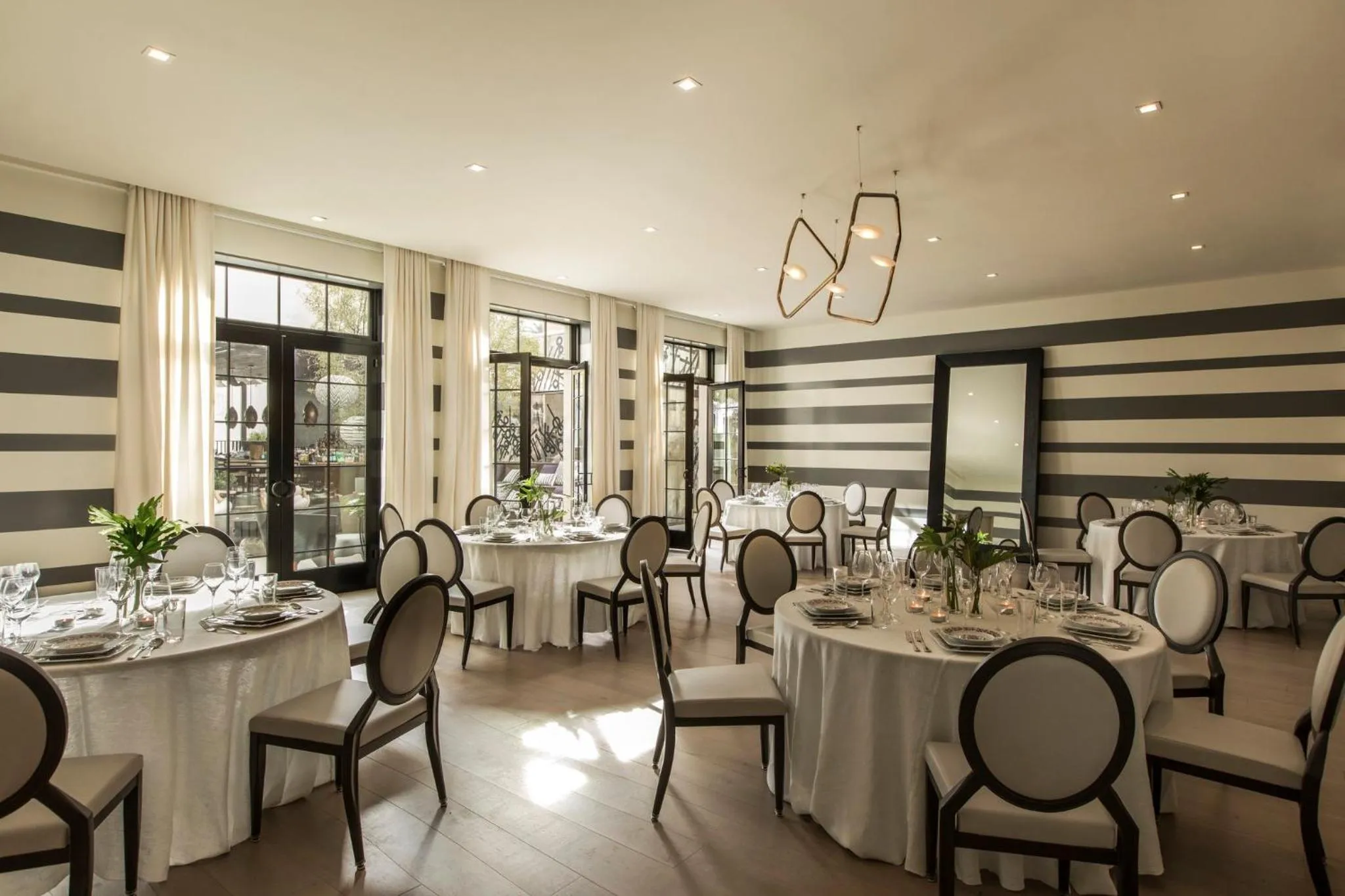 Meeting/conference room in Kimpton La Peer Hotel West Hollywood by IHG