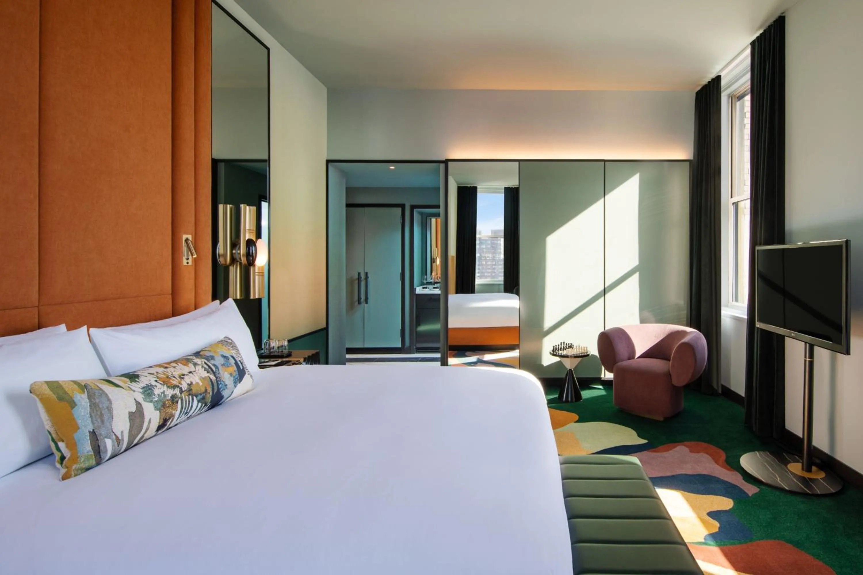 Photo of the whole room, Bed in W New York - Union Square