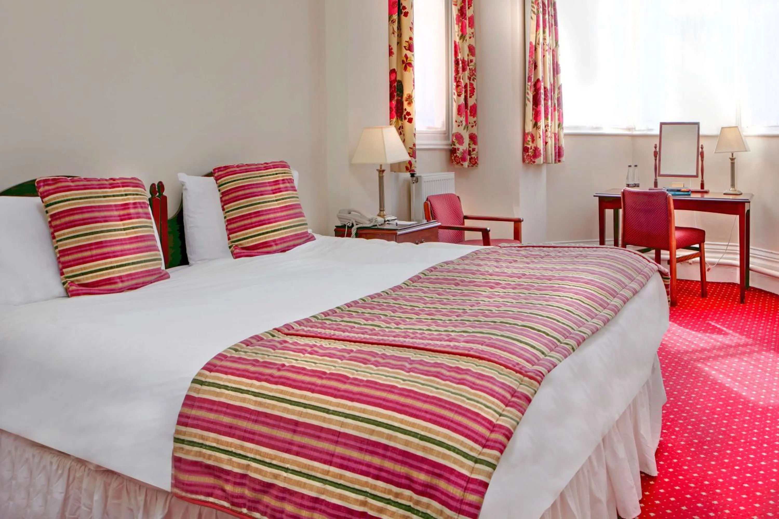 Photo of the whole room, Bed in Bestwood Lodge Hotel