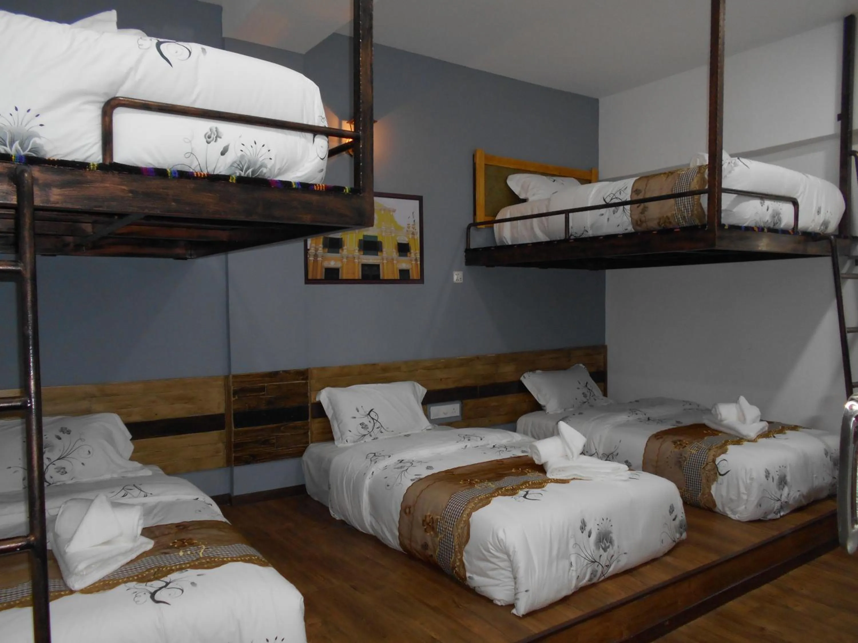 Bedroom in PI Grand Hotel