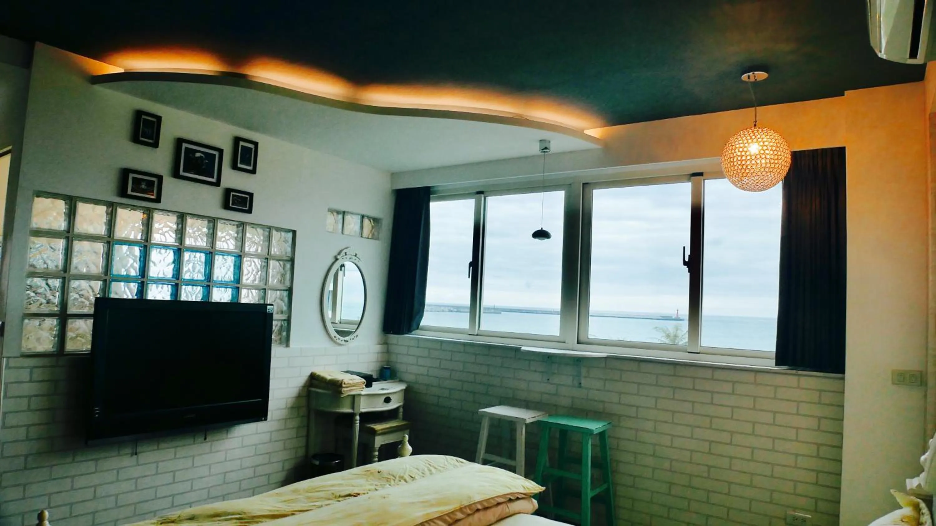 Bed in Sunshine Guest House