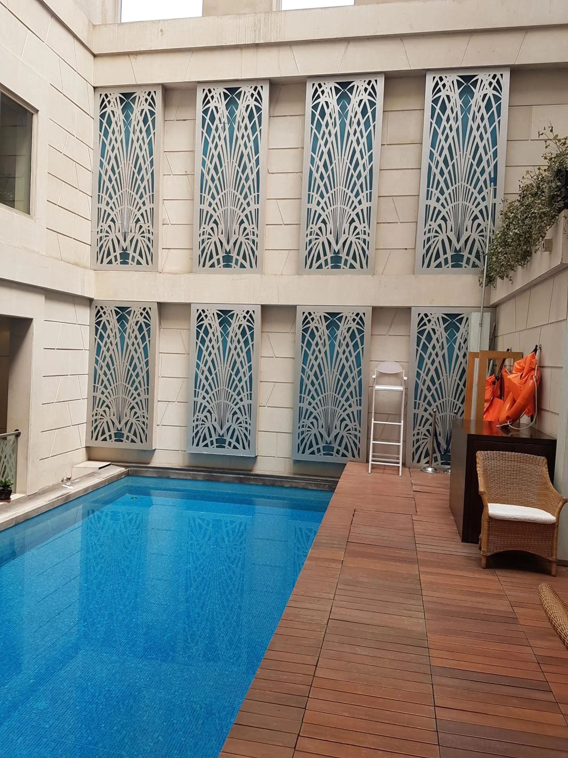 Swimming pool in Dia Park Premier