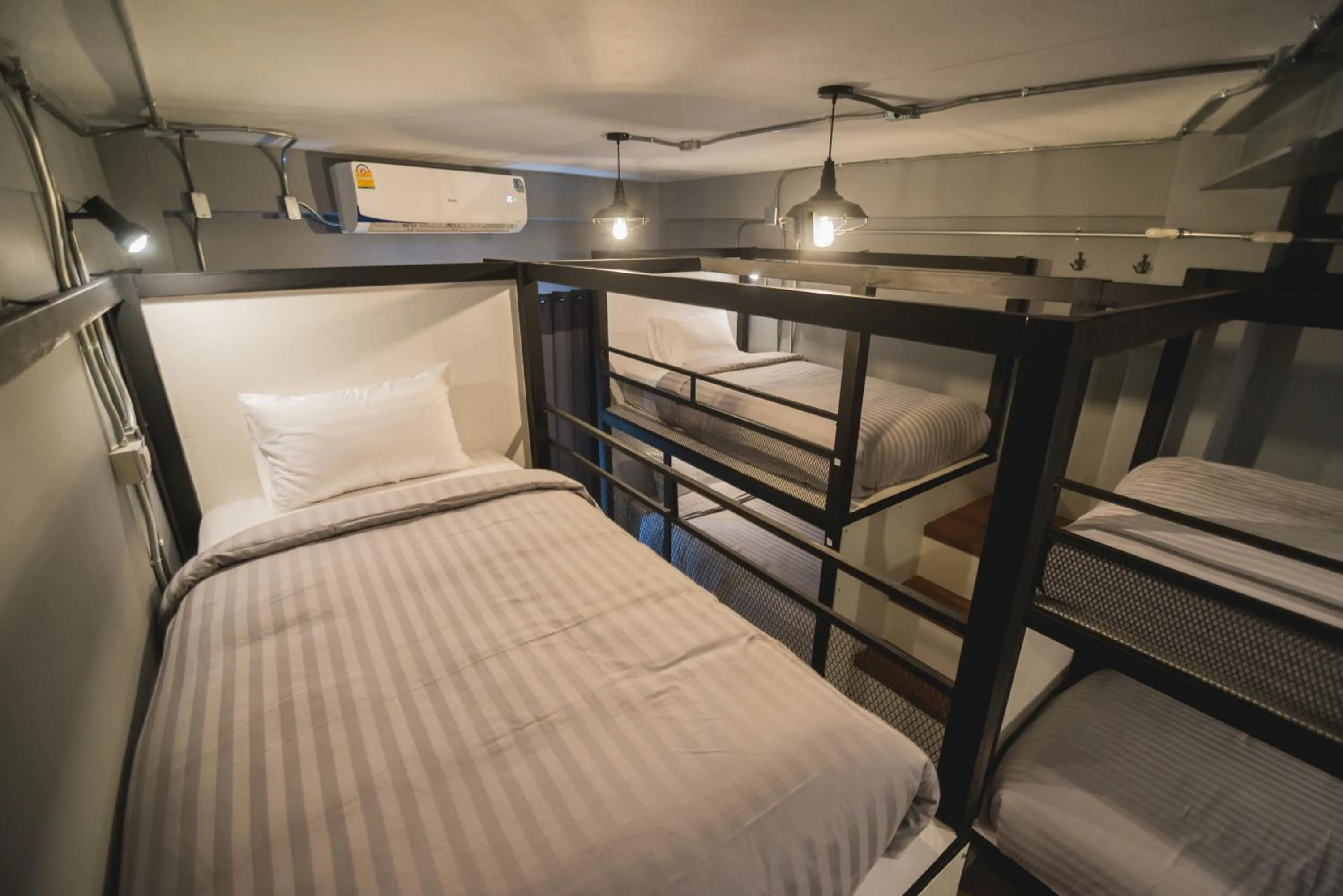 bunk bed, Bed in Chernchan Hostel