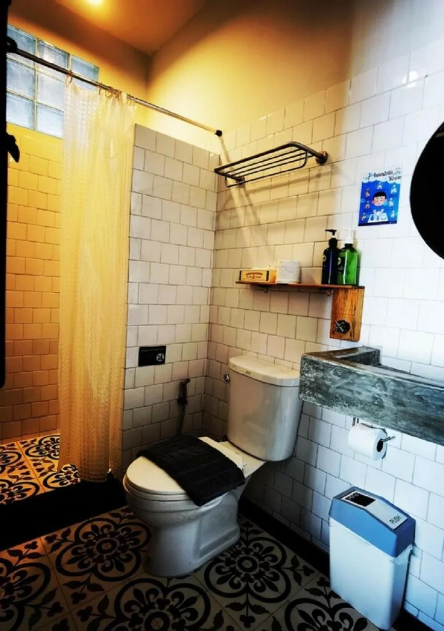 Bathroom in Chernchan Hostel