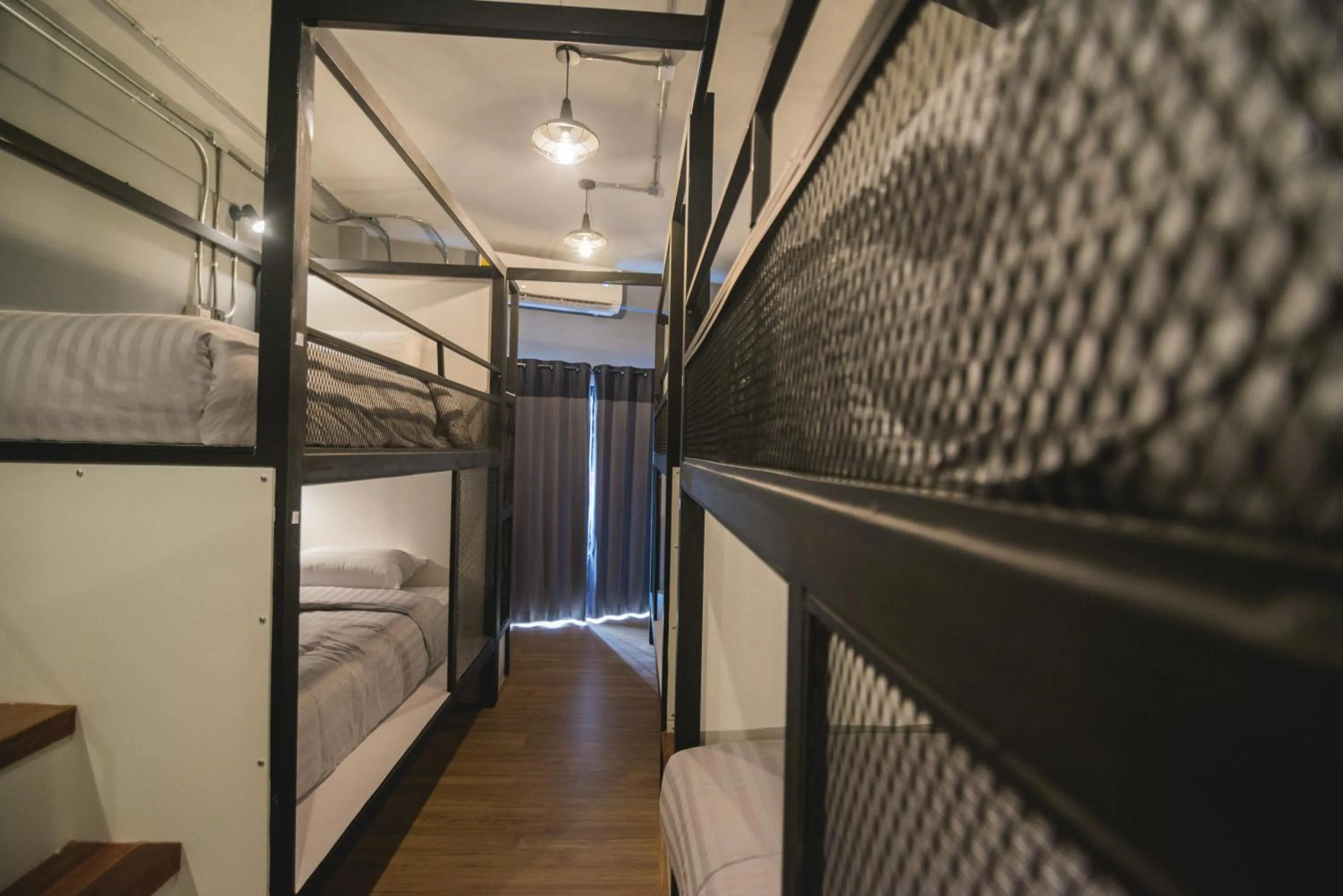 Photo of the whole room, Bed in Chernchan Hostel