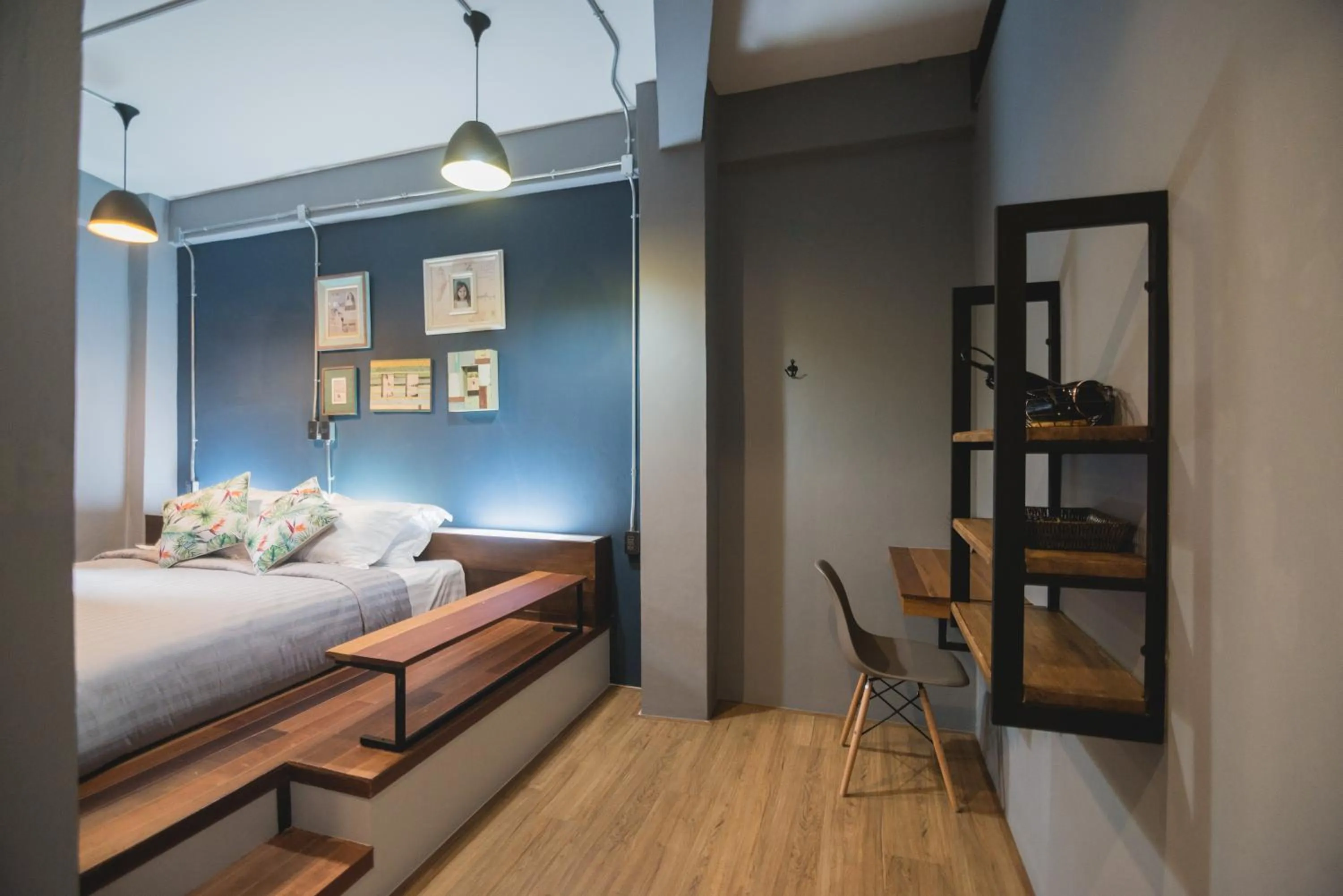 Photo of the whole room, Bed in Chernchan Hostel