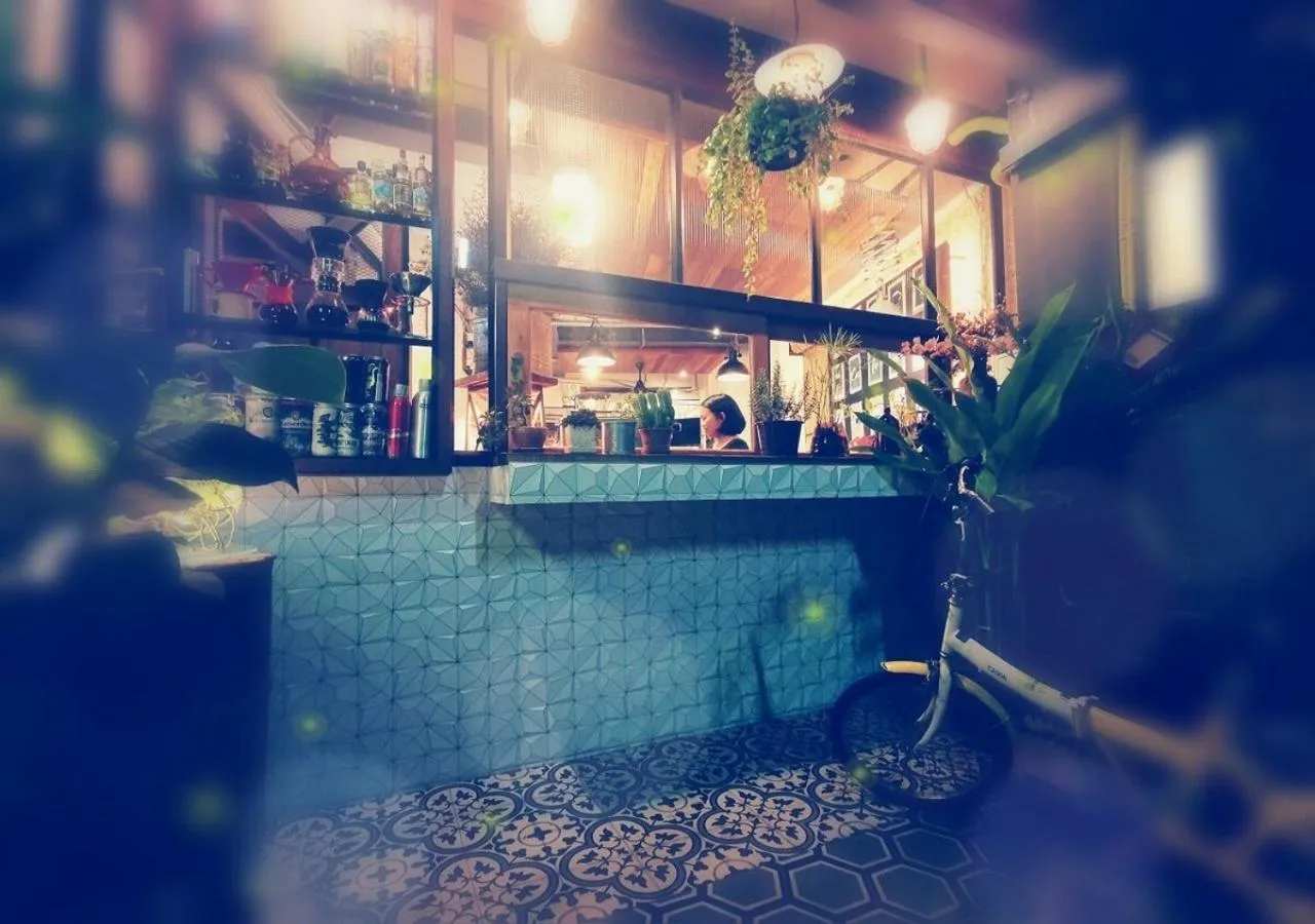 Facade/entrance in Chernchan Hostel