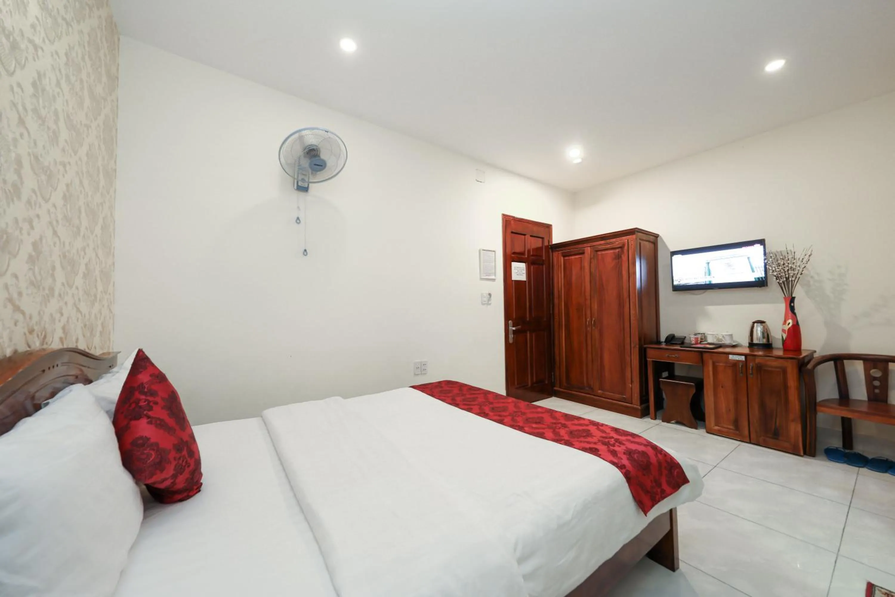 Bed in Minh Hoang Hotel