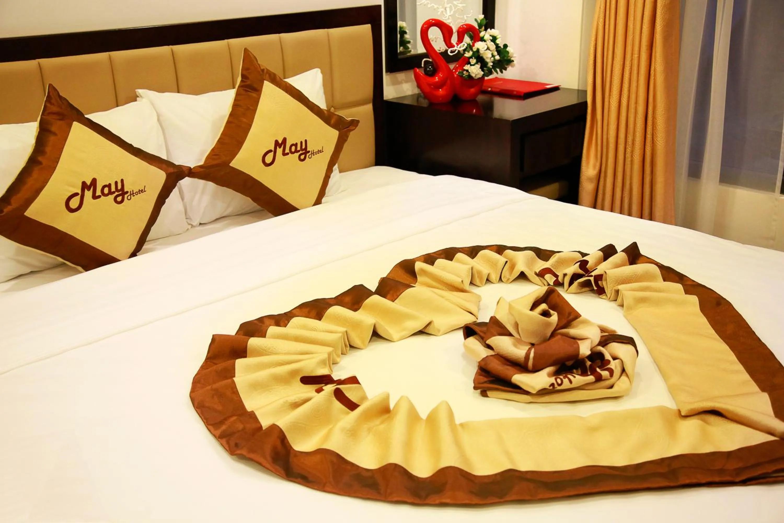 Bedroom, Bed in May Hotel