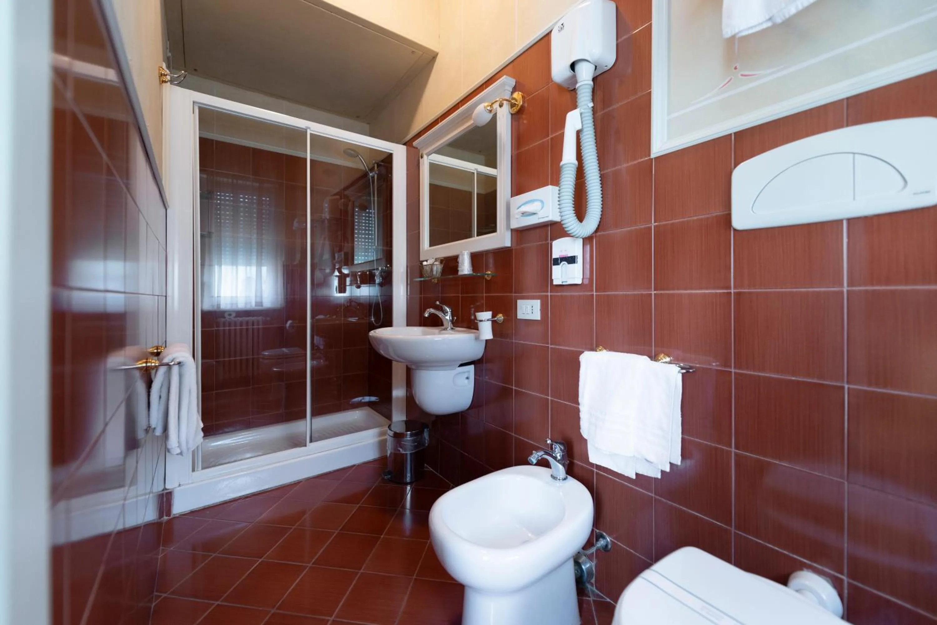 Bathroom in Hotel Gennarino