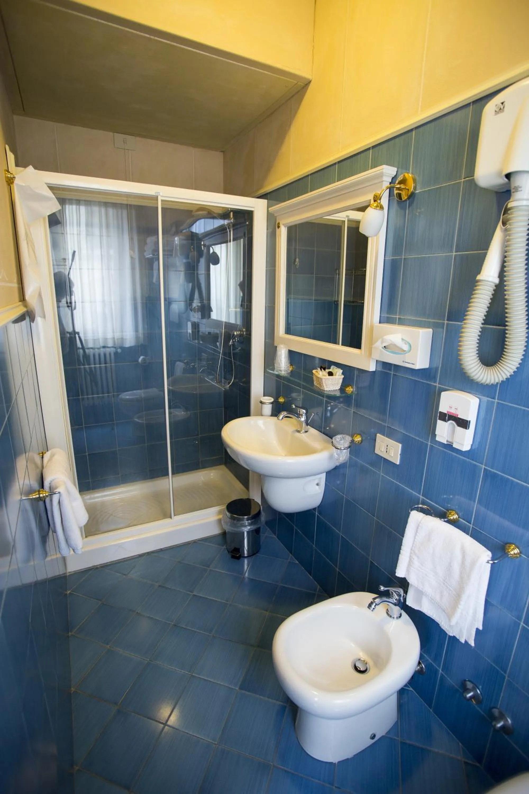 Bathroom in Hotel Gennarino