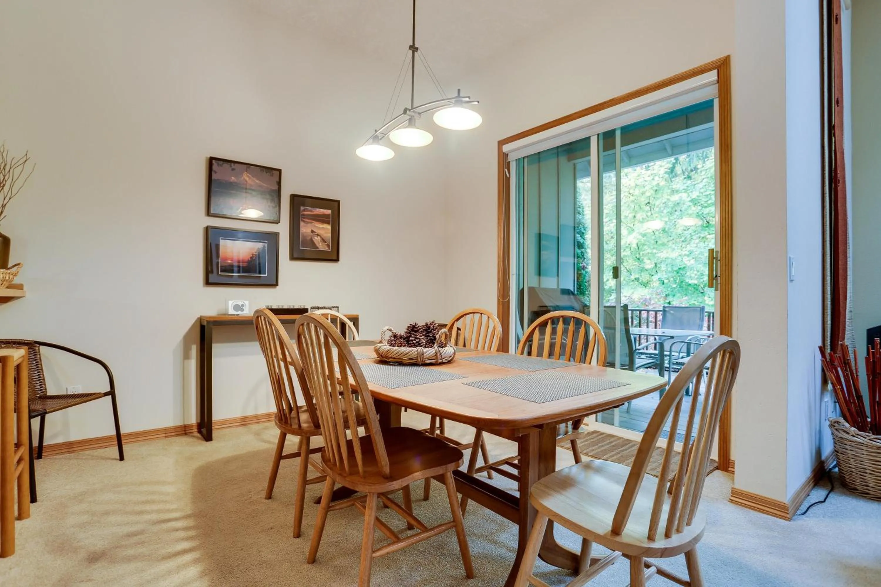 Dining area in Golfer's Villa at the Resort on the Mountain