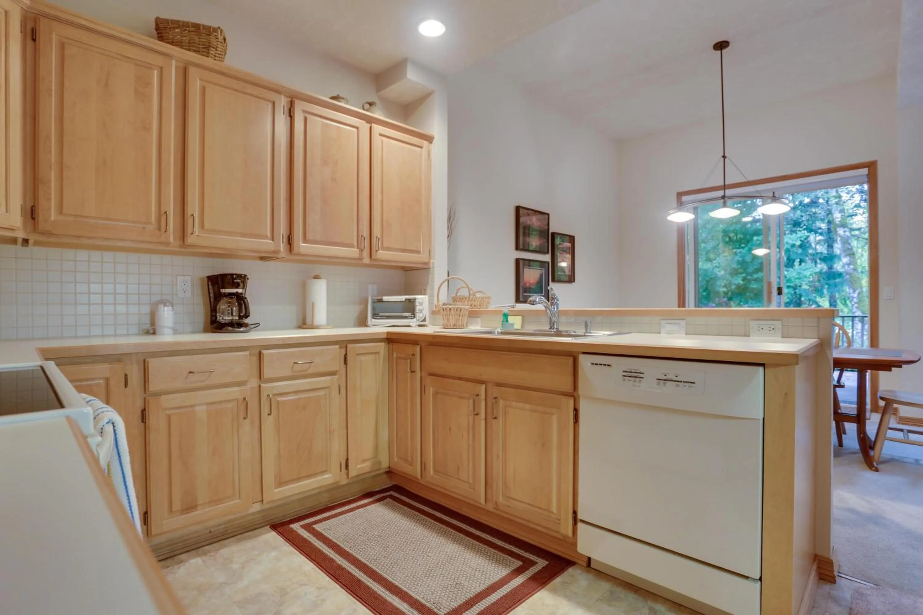 Kitchen or kitchenette in Golfer's Villa at the Resort on the Mountain